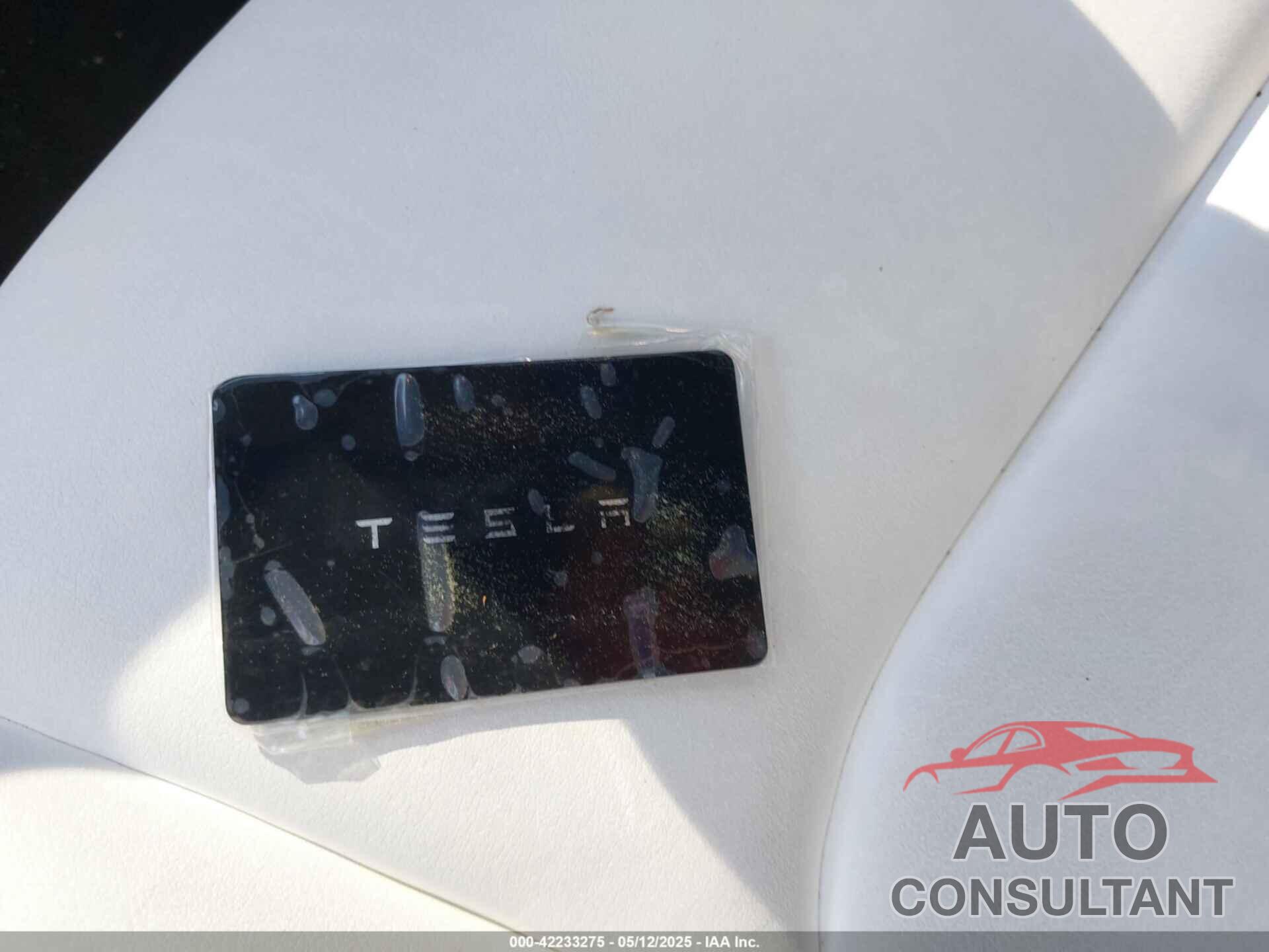 TESLA MODEL Y 2022 - 7SAYGDEE5NF314085