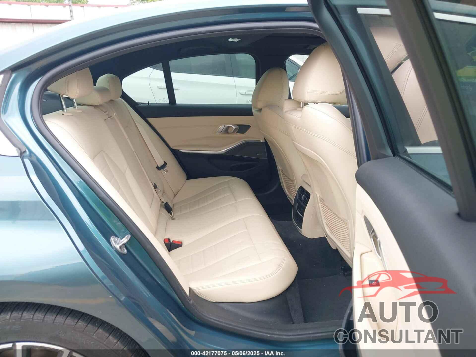 BMW 3 SERIES 2021 - WBA5P7C02MFK71048