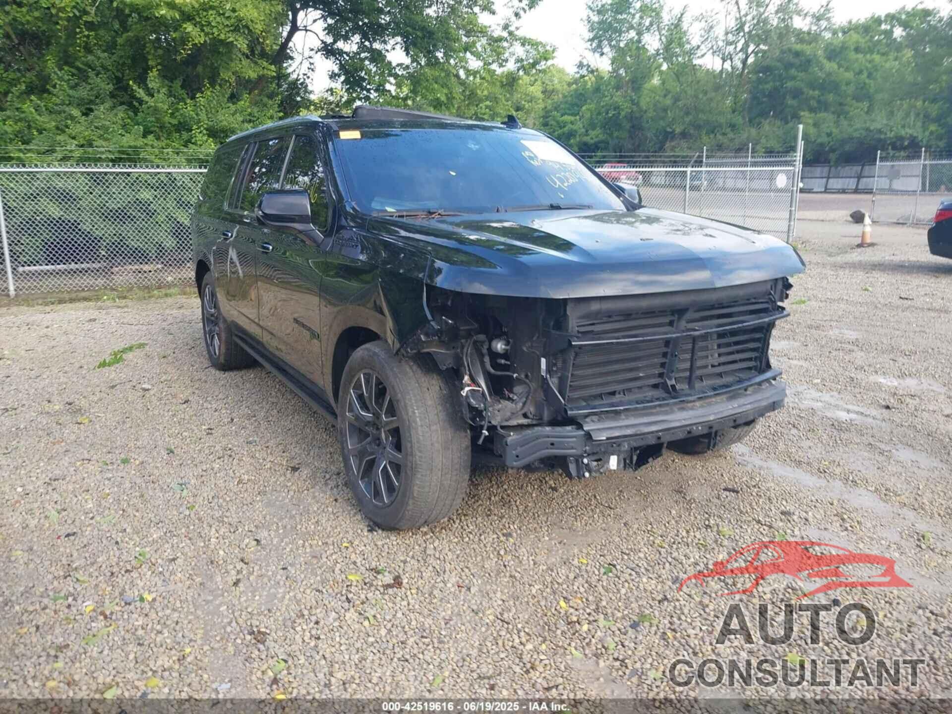 CHEVROLET SUBURBAN 2021 - 1GNSKGKLXMR220886