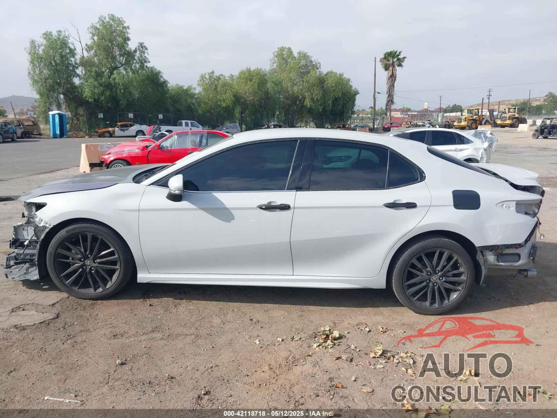 TOYOTA CAMRY 2022 - 4T1K61AK8NU001776