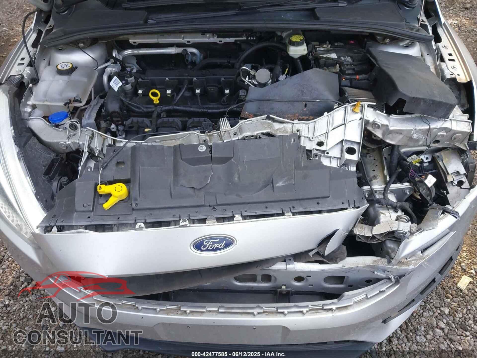 FORD FOCUS 2018 - 1FADP3E23JL220876