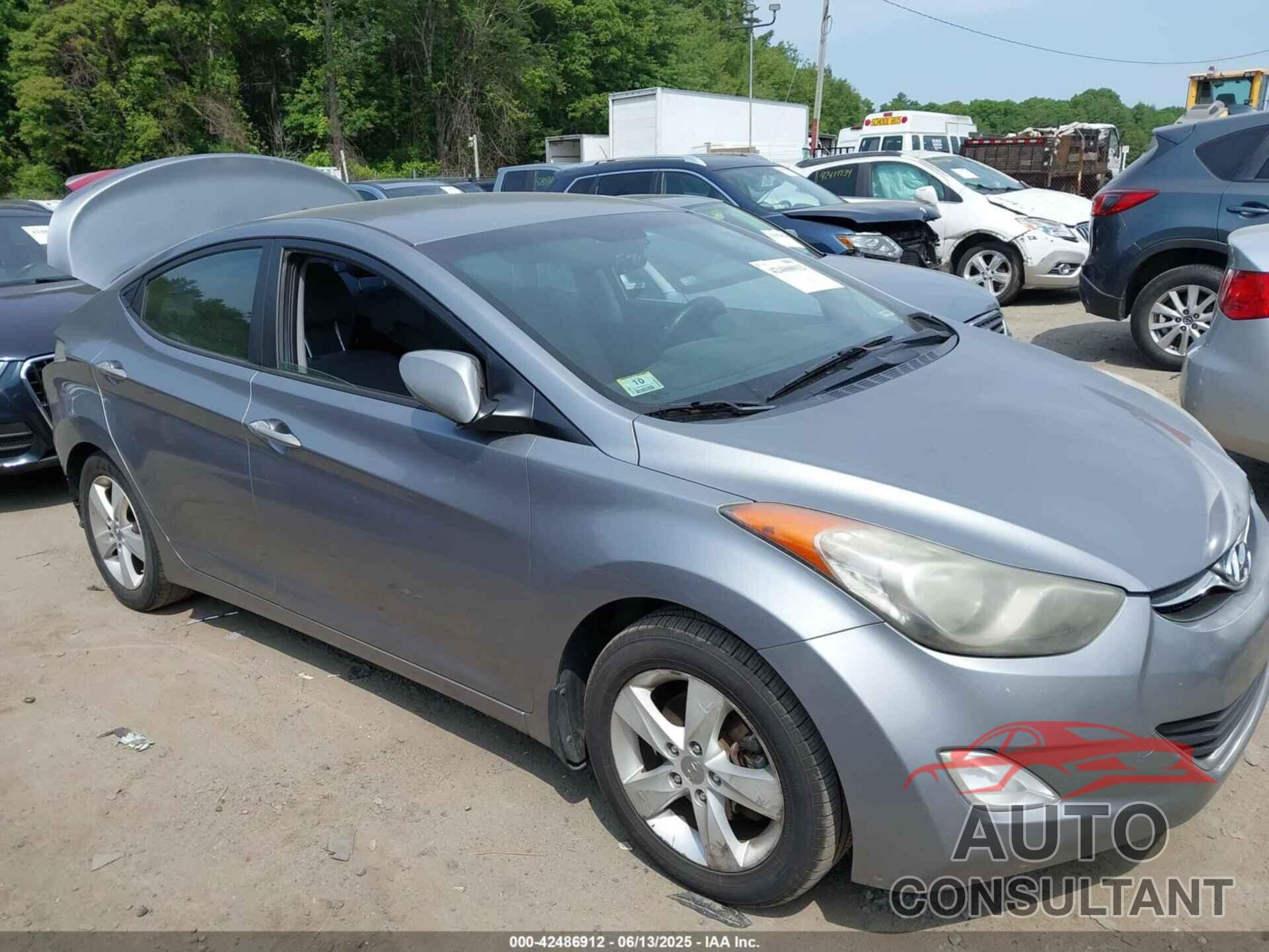 HYUNDAI ELANTRA 2013 - KMHDH4AE2DU522909