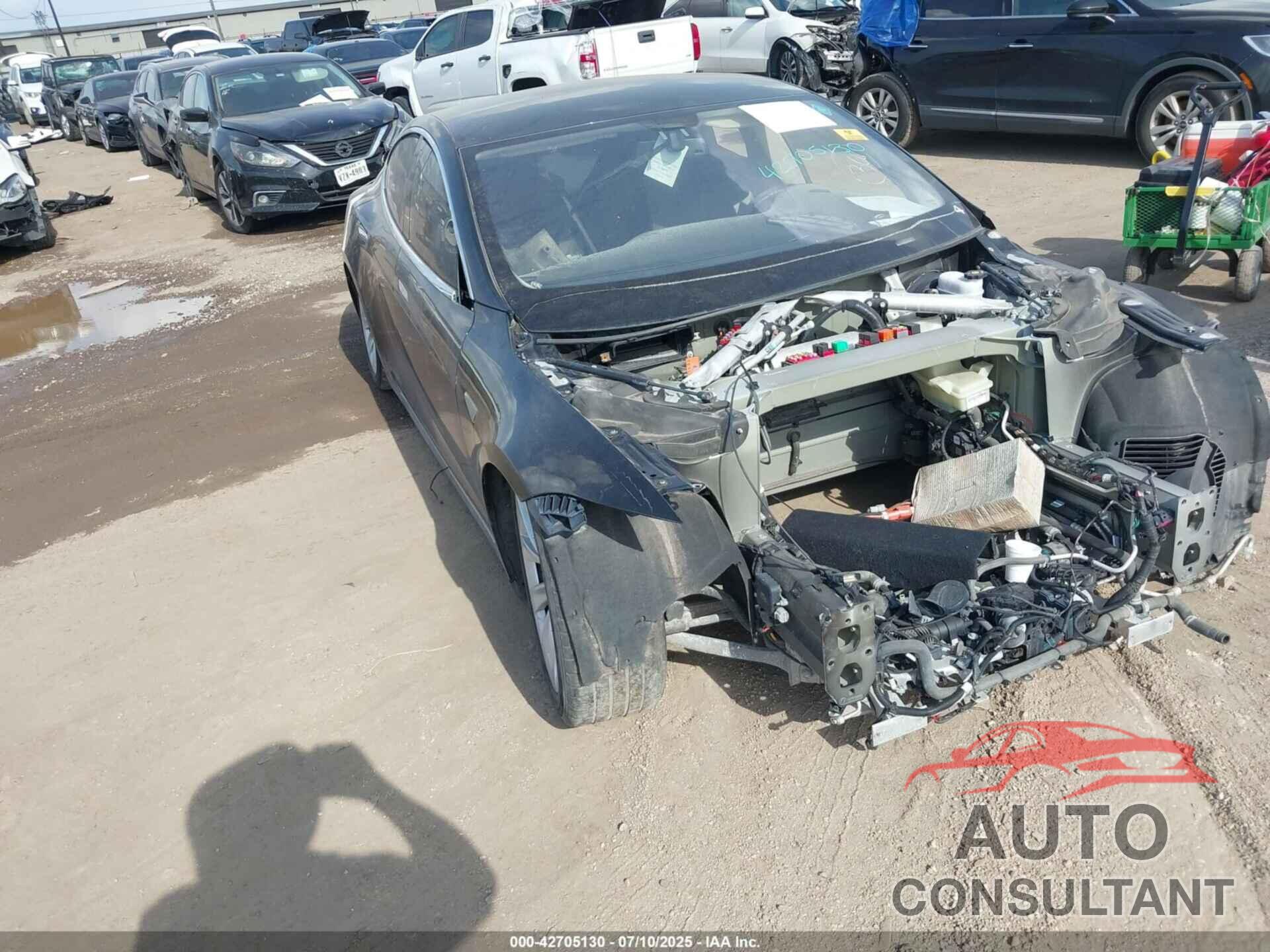 TESLA MODEL S 2013 - 5YJSA1DP2DFP05411