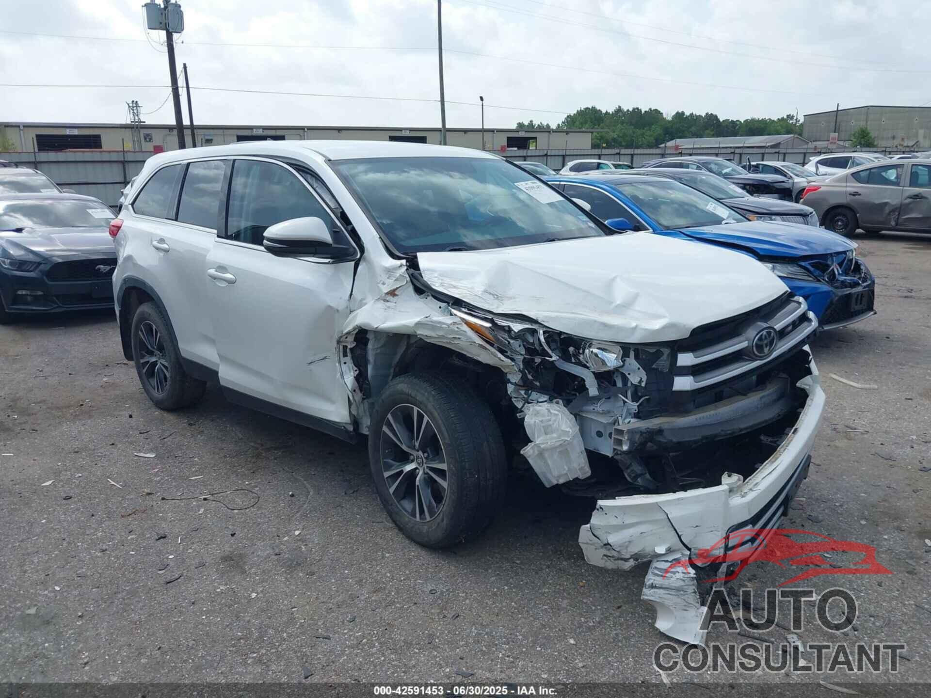 TOYOTA HIGHLANDER 2019 - 5TDZARFH8KS059979