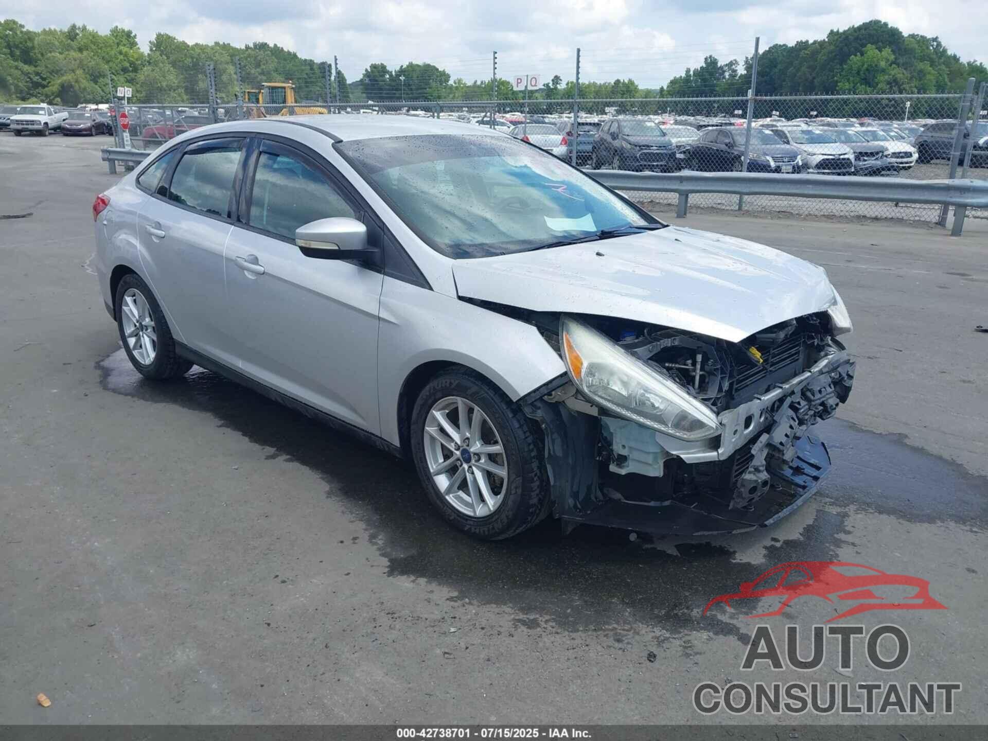 FORD FOCUS 2015 - 1FADP3F24FL304209