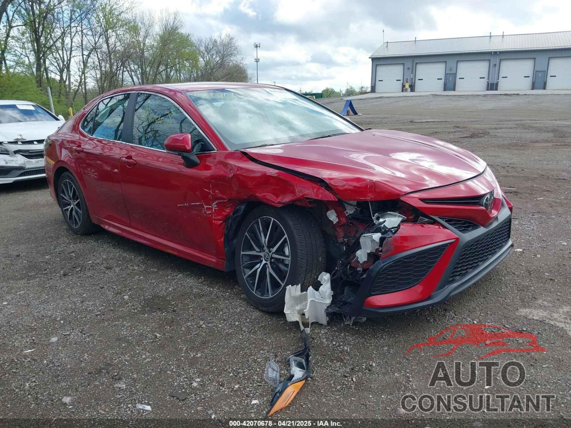 TOYOTA CAMRY 2023 - 4T1G11AK1PU133835