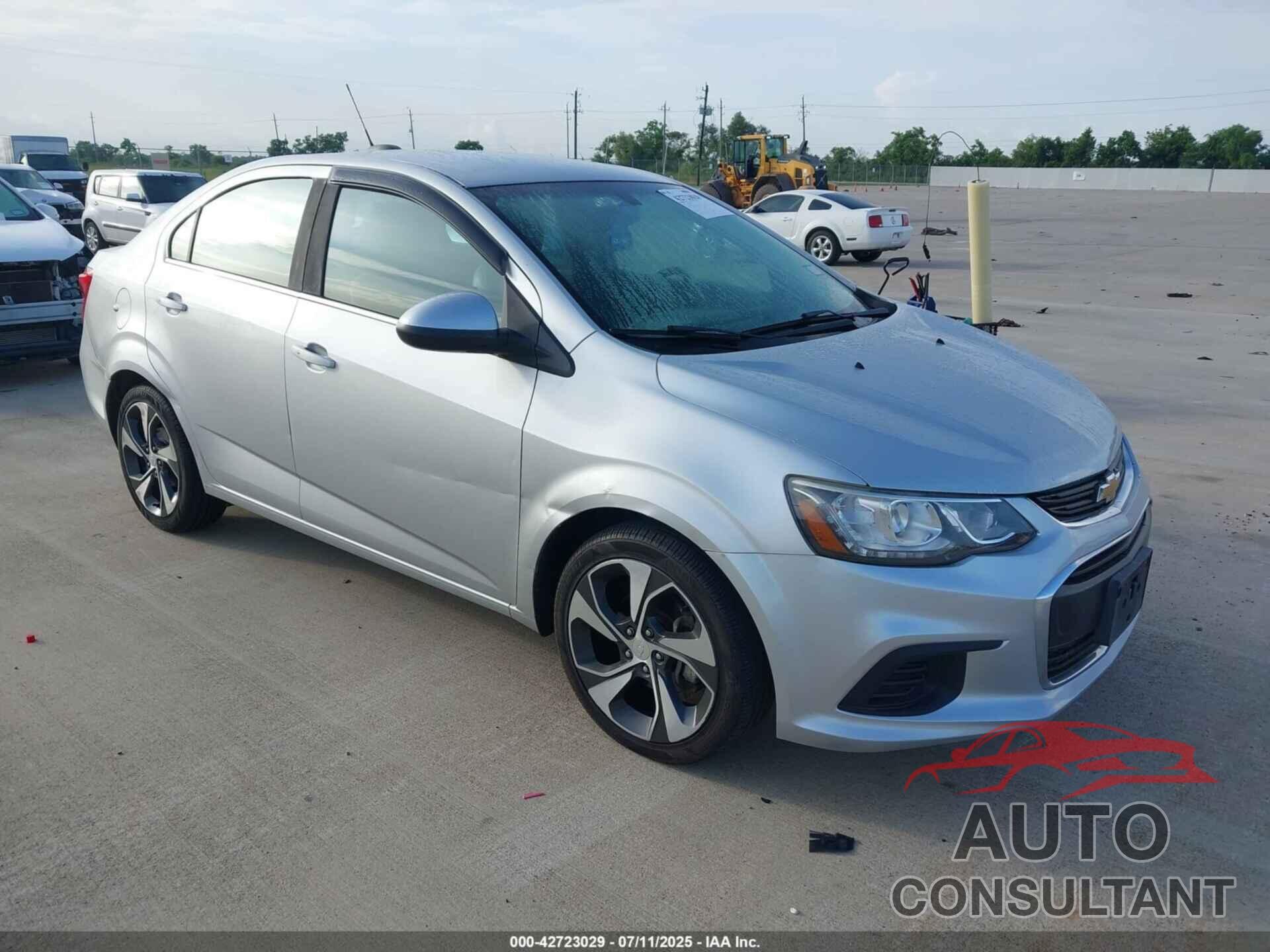 CHEVROLET SONIC 2017 - 1G1JF5SB0H4140609