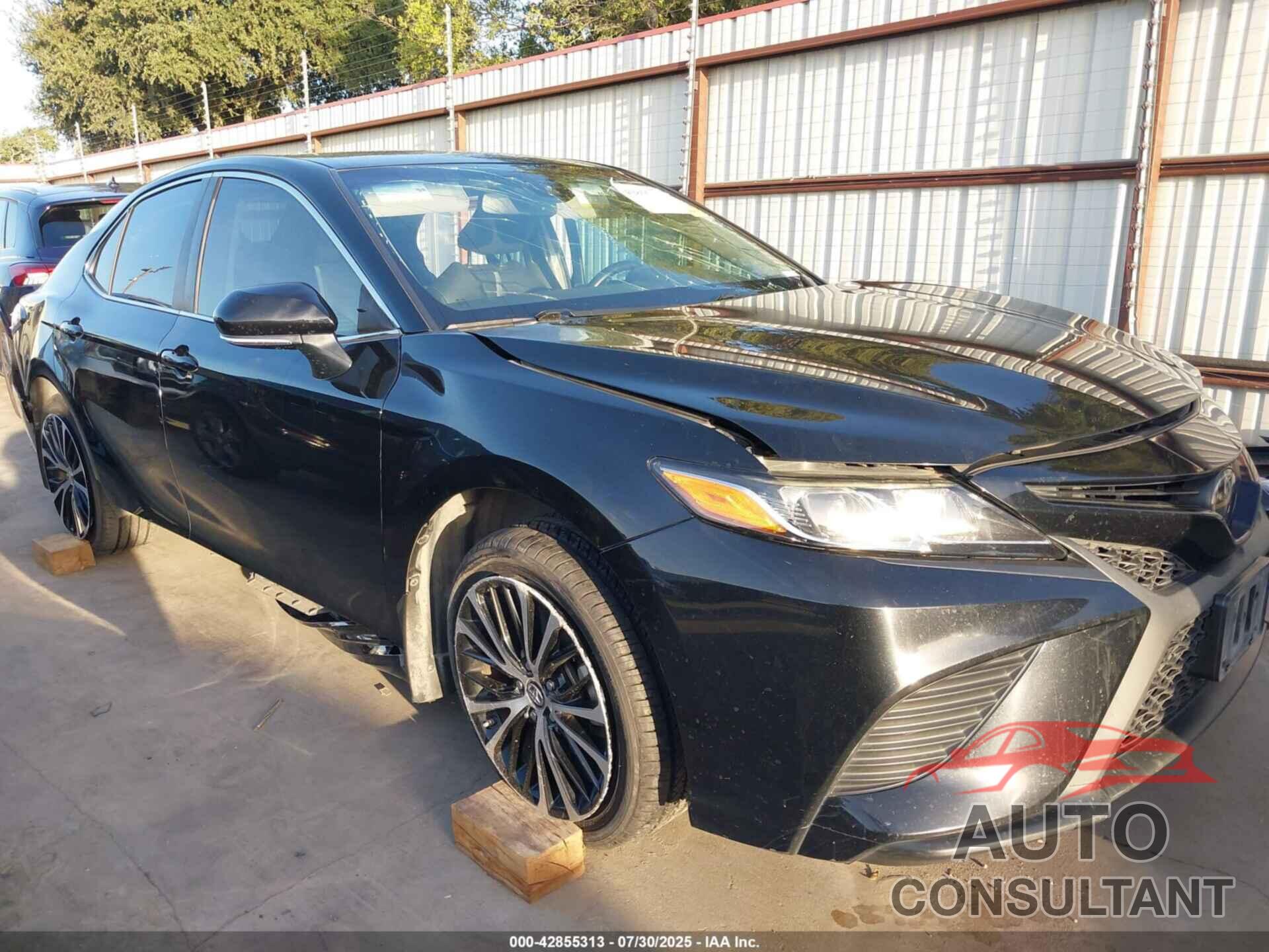 TOYOTA CAMRY 2019 - 4T1B11HK2KU833243