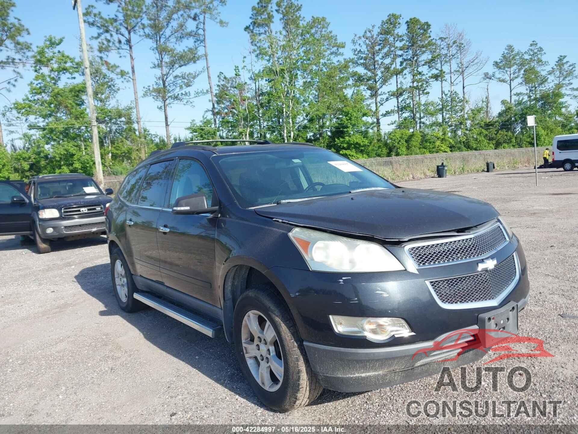 CHEVROLET TRAVERSE 2011 - 1GNKVGED3BJ327897