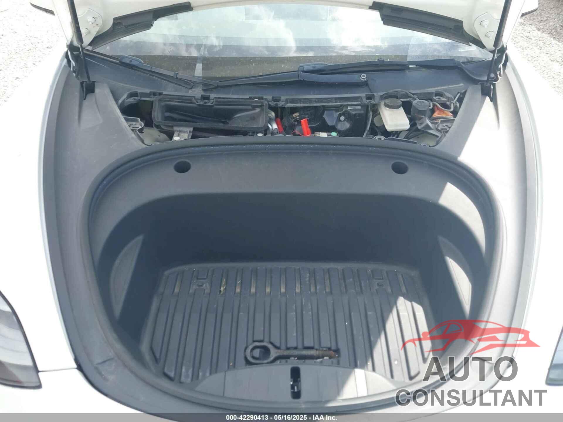 TESLA MODEL 3 2022 - 5YJ3E1EB4NF165427