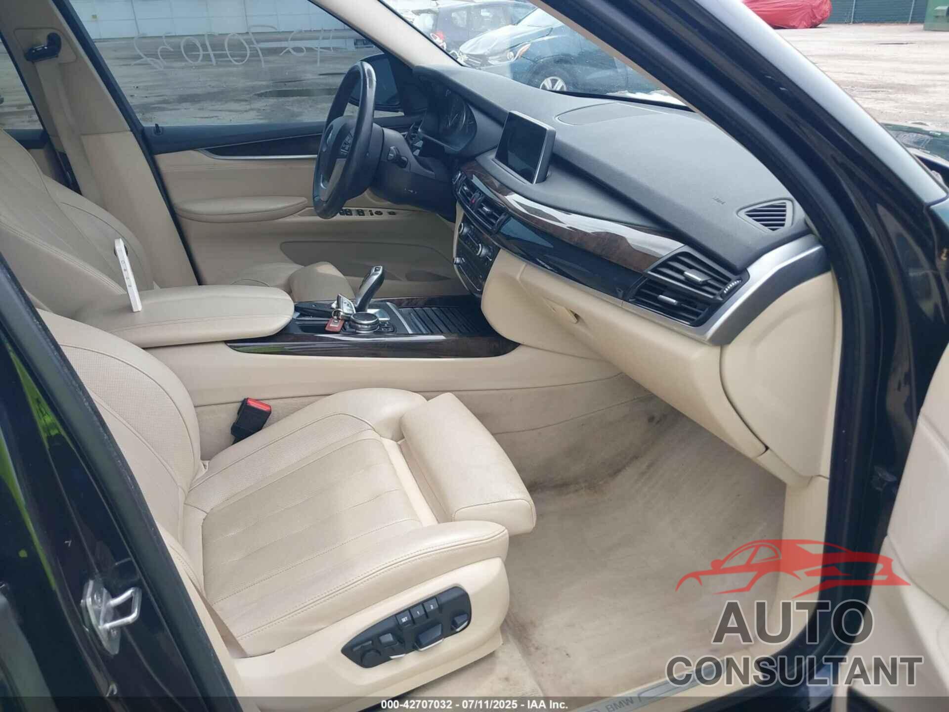 BMW X5 2015 - 5UXKR0C54F0P16574