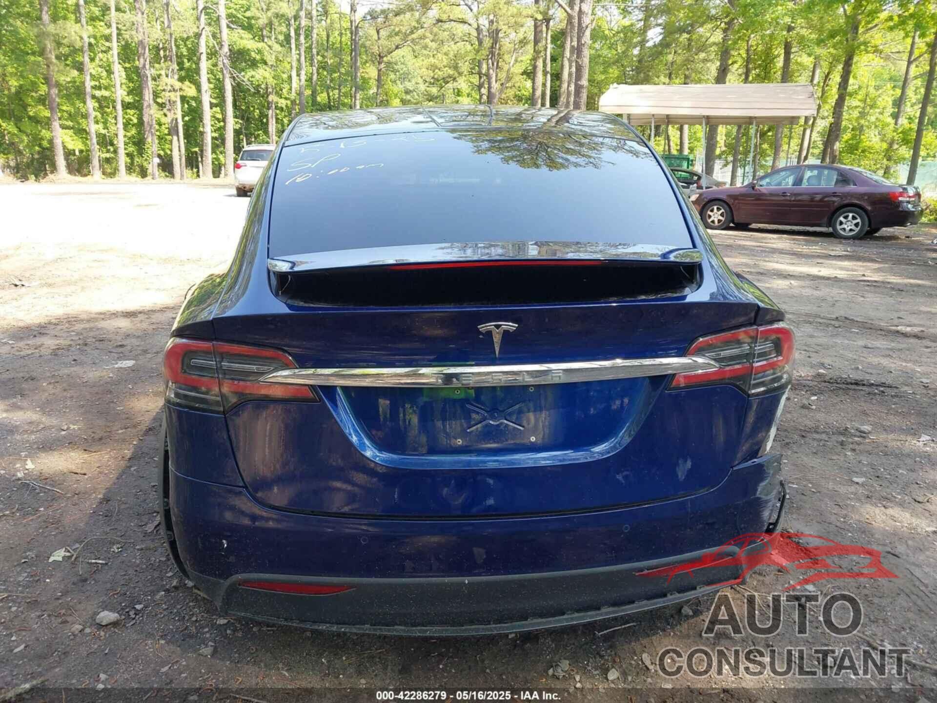TESLA MODEL X 2018 - 5YJXCDE24JF121558