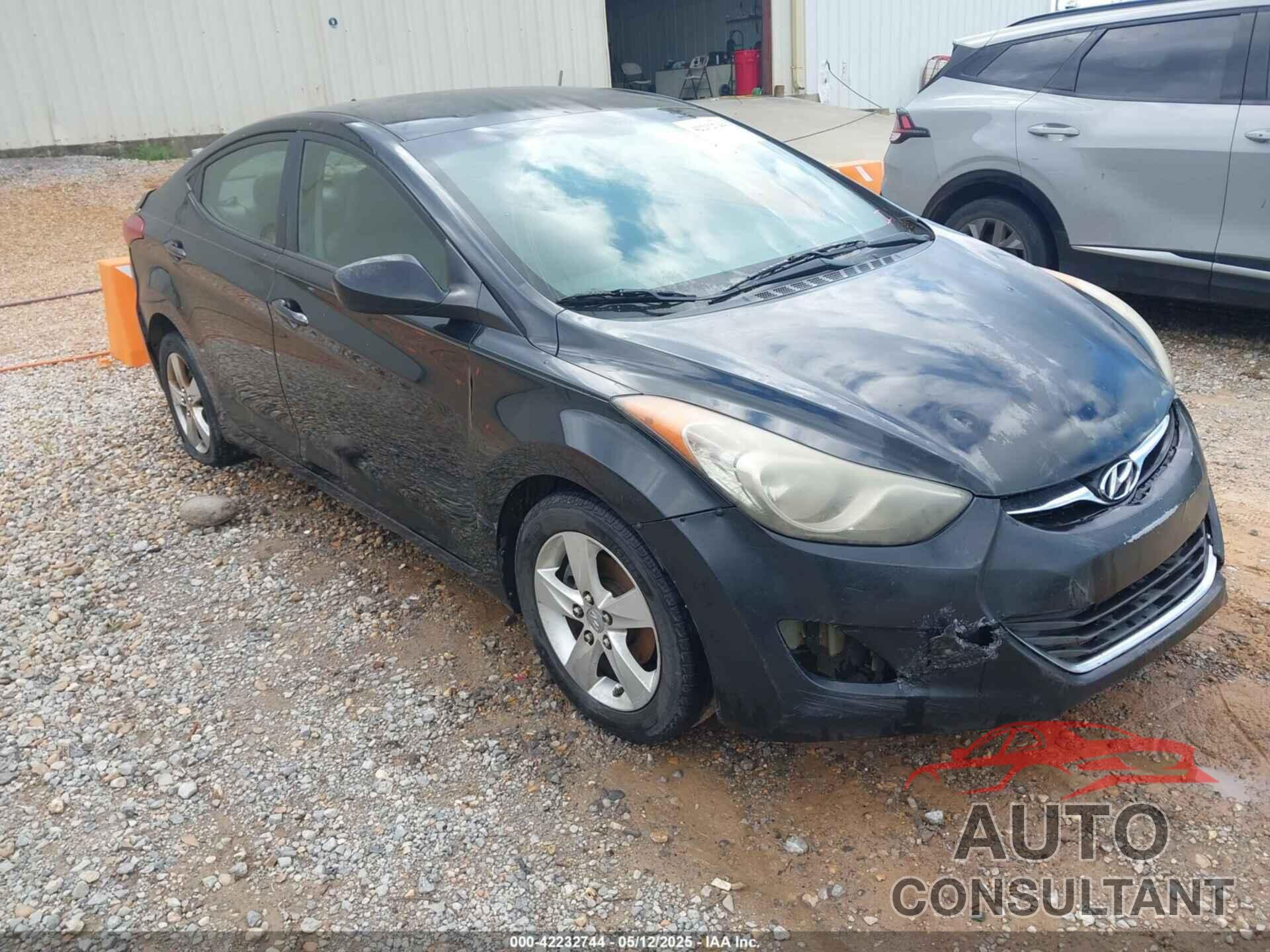 HYUNDAI ELANTRA 2012 - 5NPDH4AE2CH107070