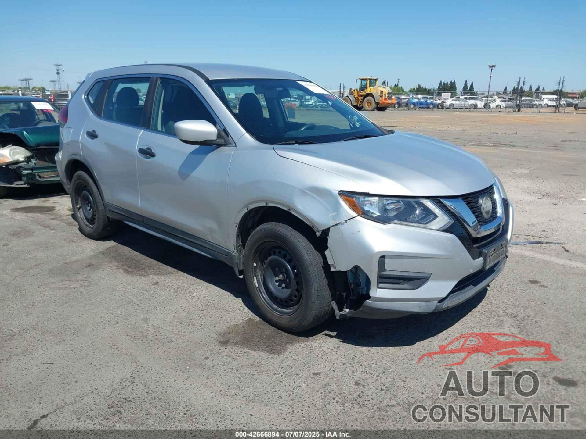 NISSAN ROGUE 2018 - KNMAT2MV3JP500384