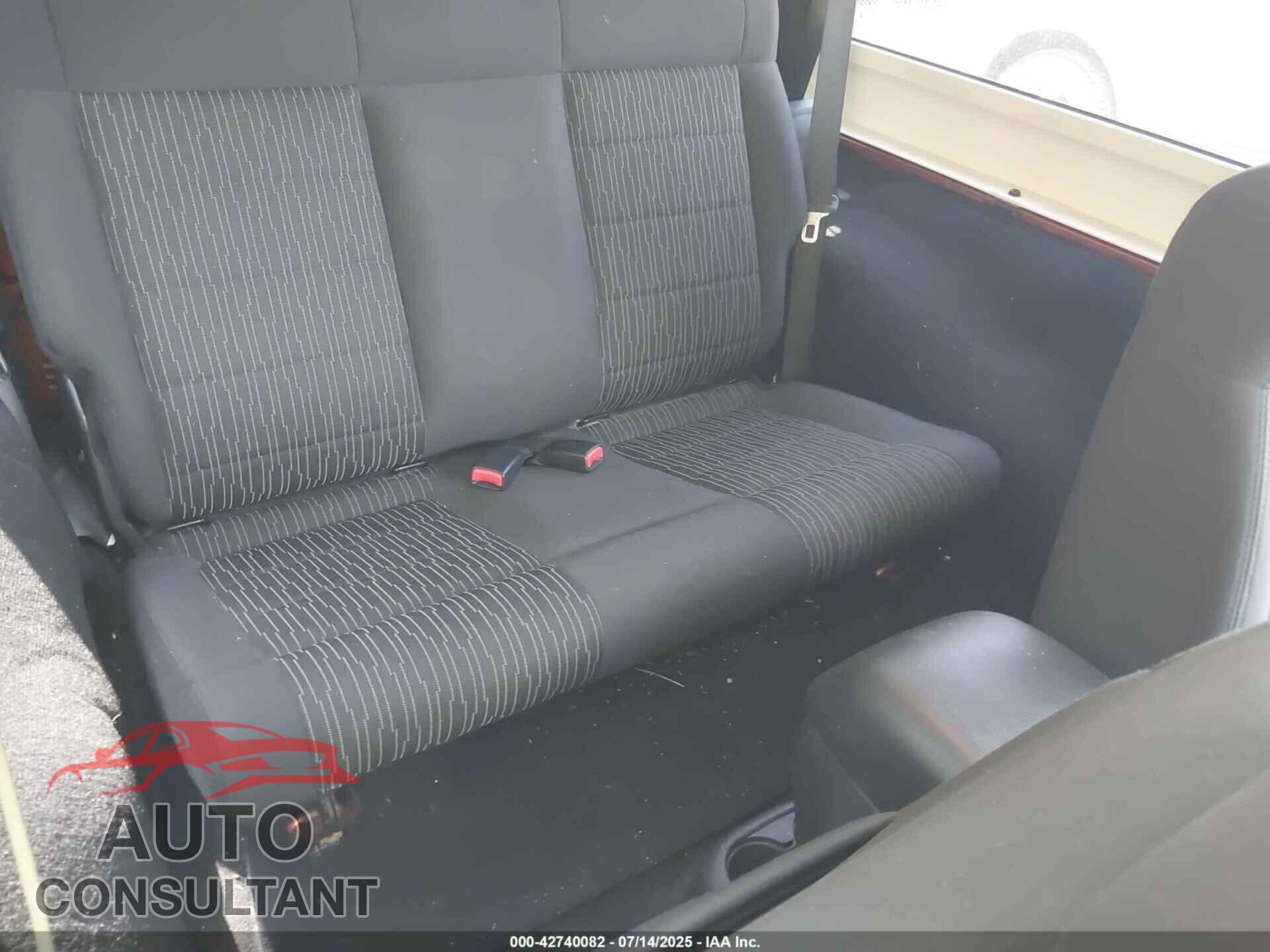 JEEP WRANGLER 2011 - 1J4AA2D10BL591796