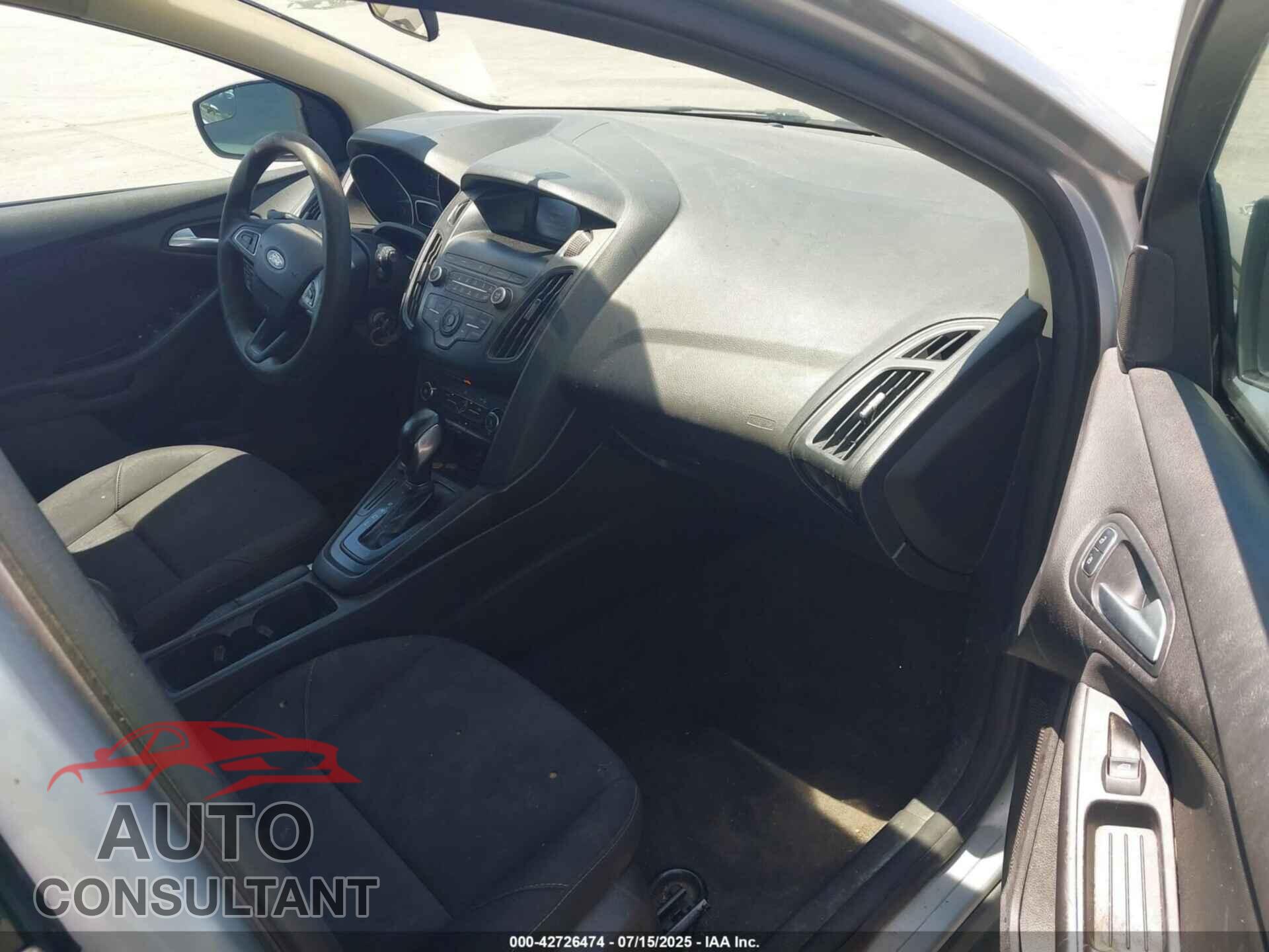 FORD FOCUS 2018 - 1FADP3K20JL250552