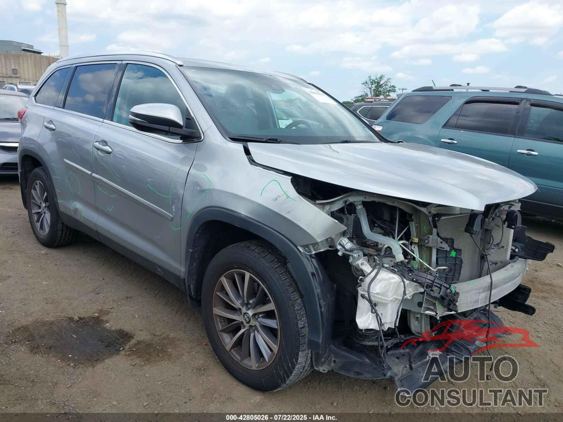 TOYOTA HIGHLANDER 2019 - 5TDJZRFHXKS593006