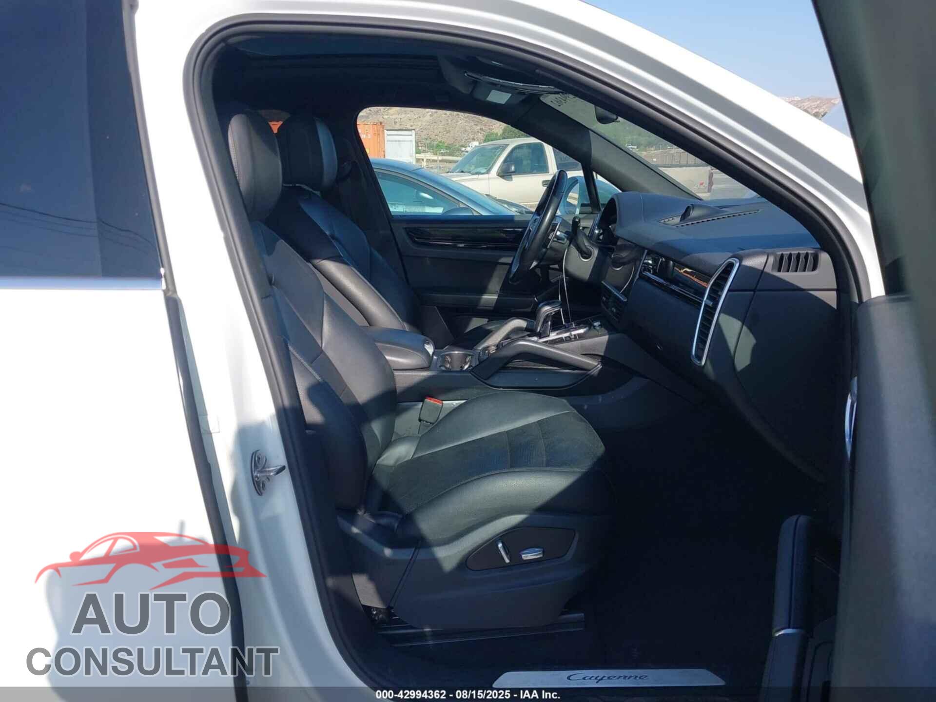 PORSCHE CAYENNE 2020 - WP1AA2AY2LDA05262