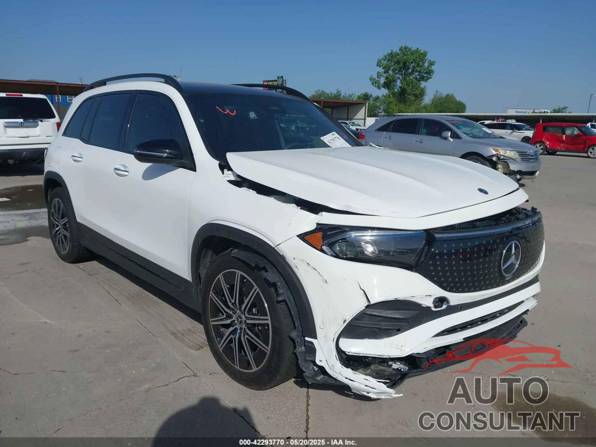 MERCEDES-BENZ EQB 300 SUV 2024 - W1N9M0KB8RN104156
