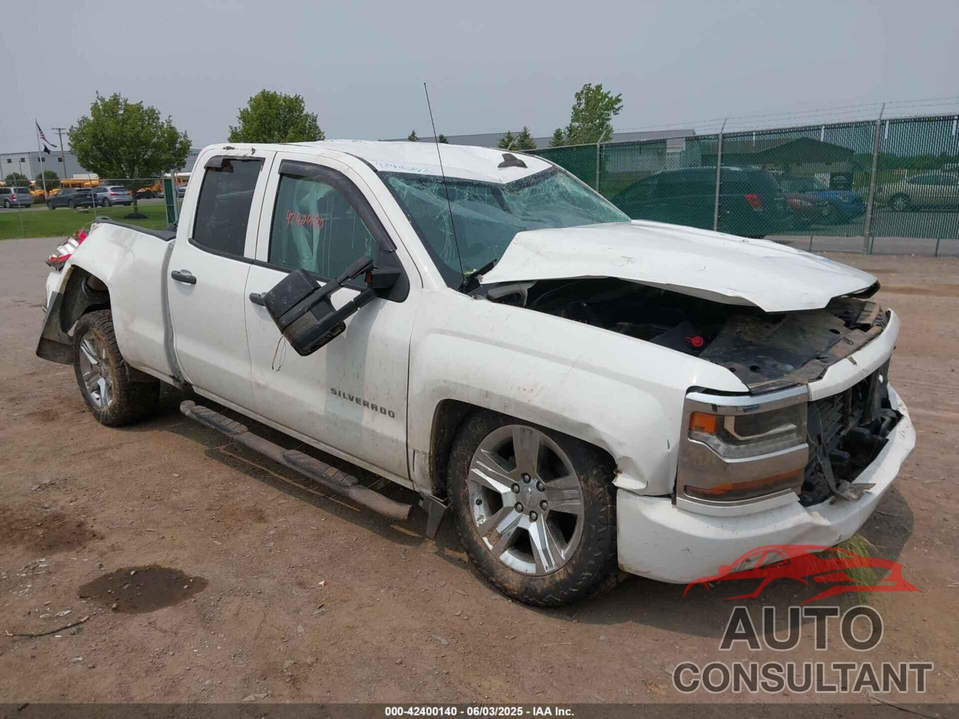 CHEVROLET SILVERADO 1500 2018 - 1GCVKPEC8JZ221757