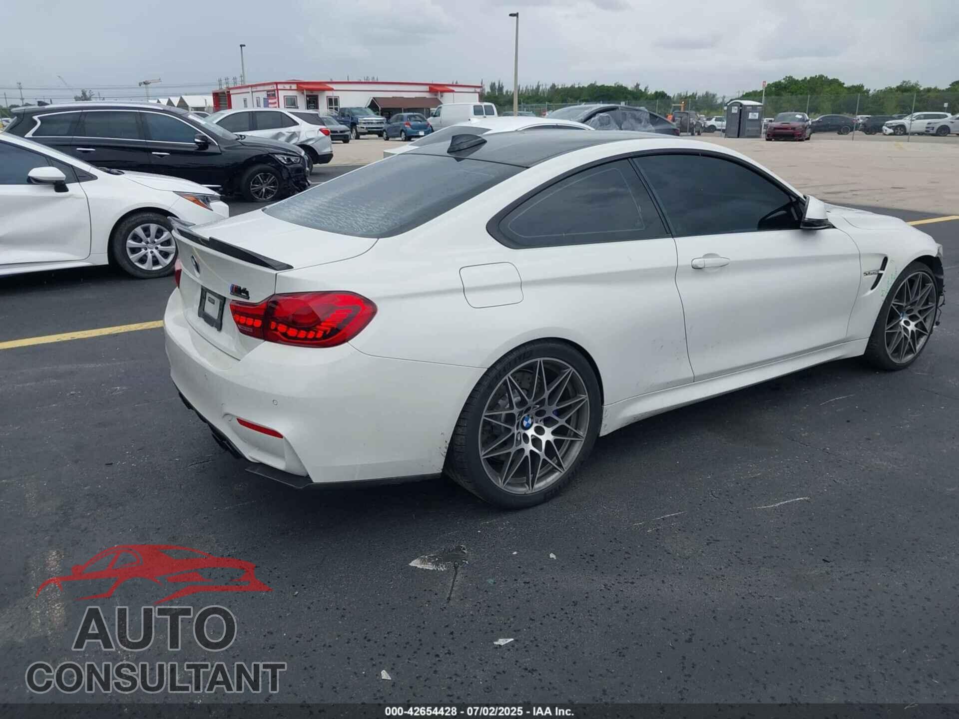 BMW M4 2017 - WBS3R9C32HK710099