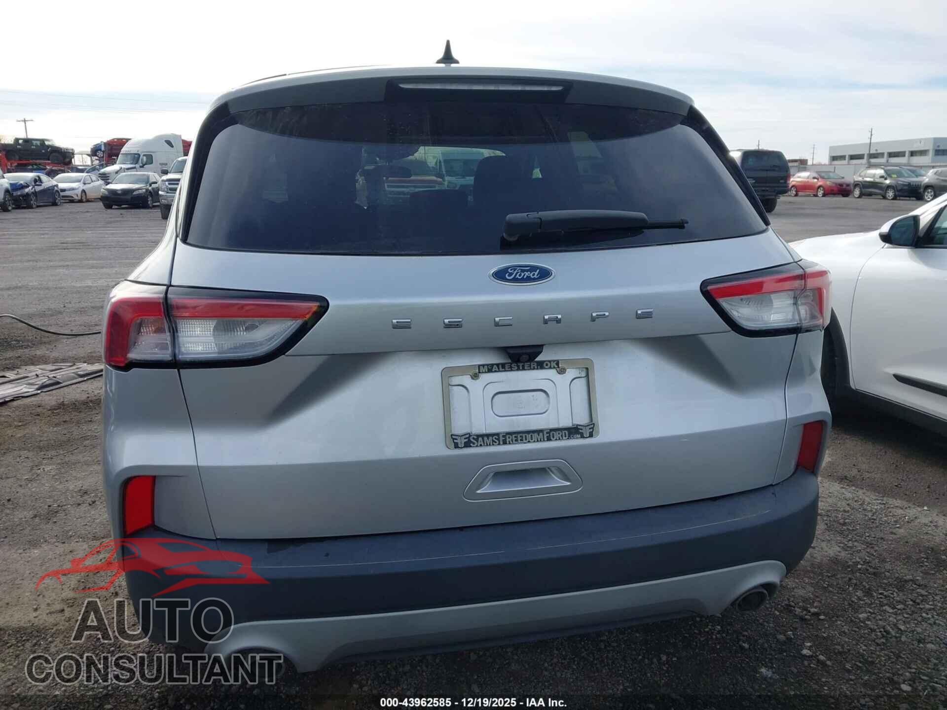 FORD ESCAPE 2020 - 1FMCU0G62LUA55098