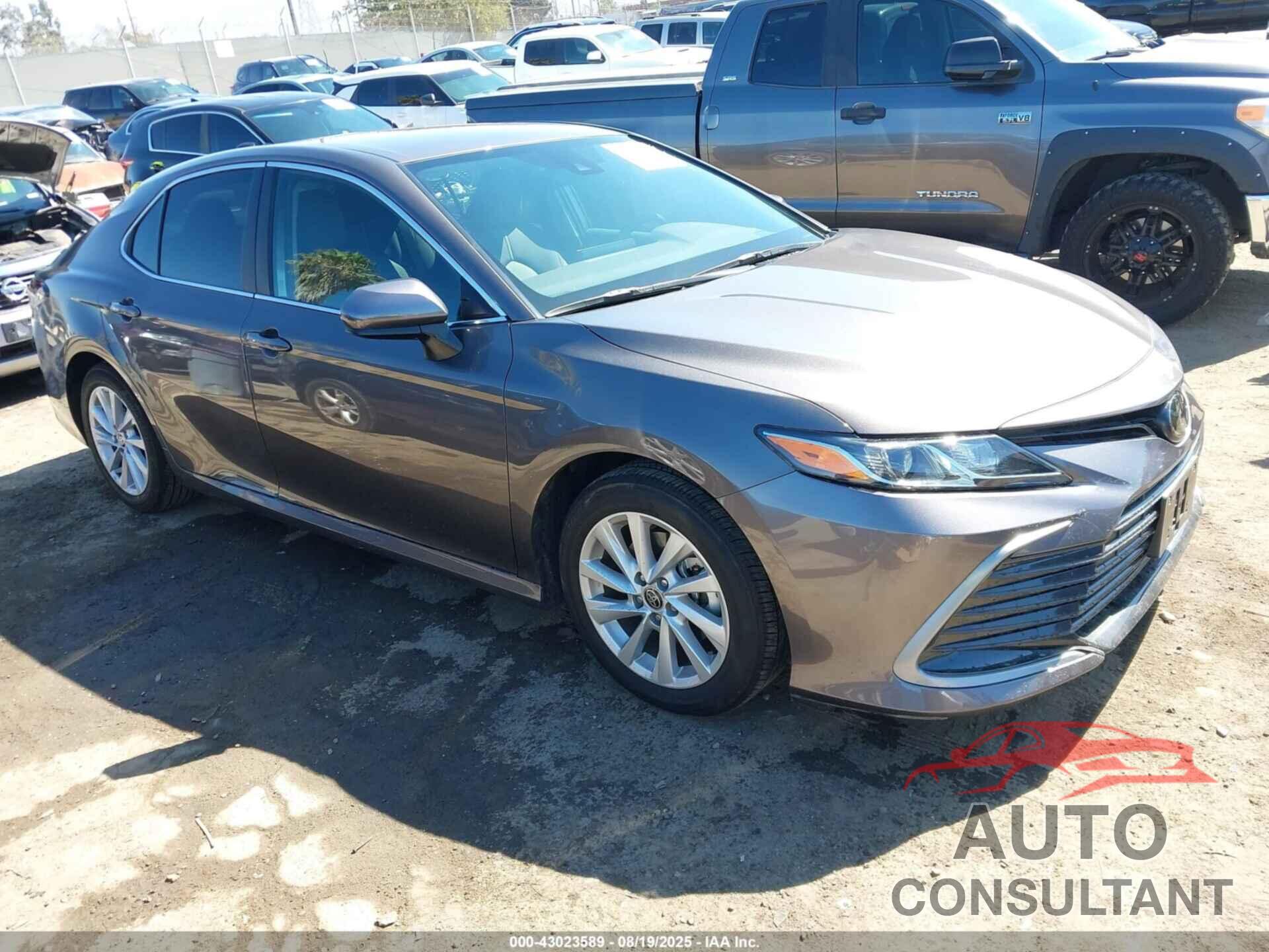 TOYOTA CAMRY 2023 - 4T1C11AK2PU724738