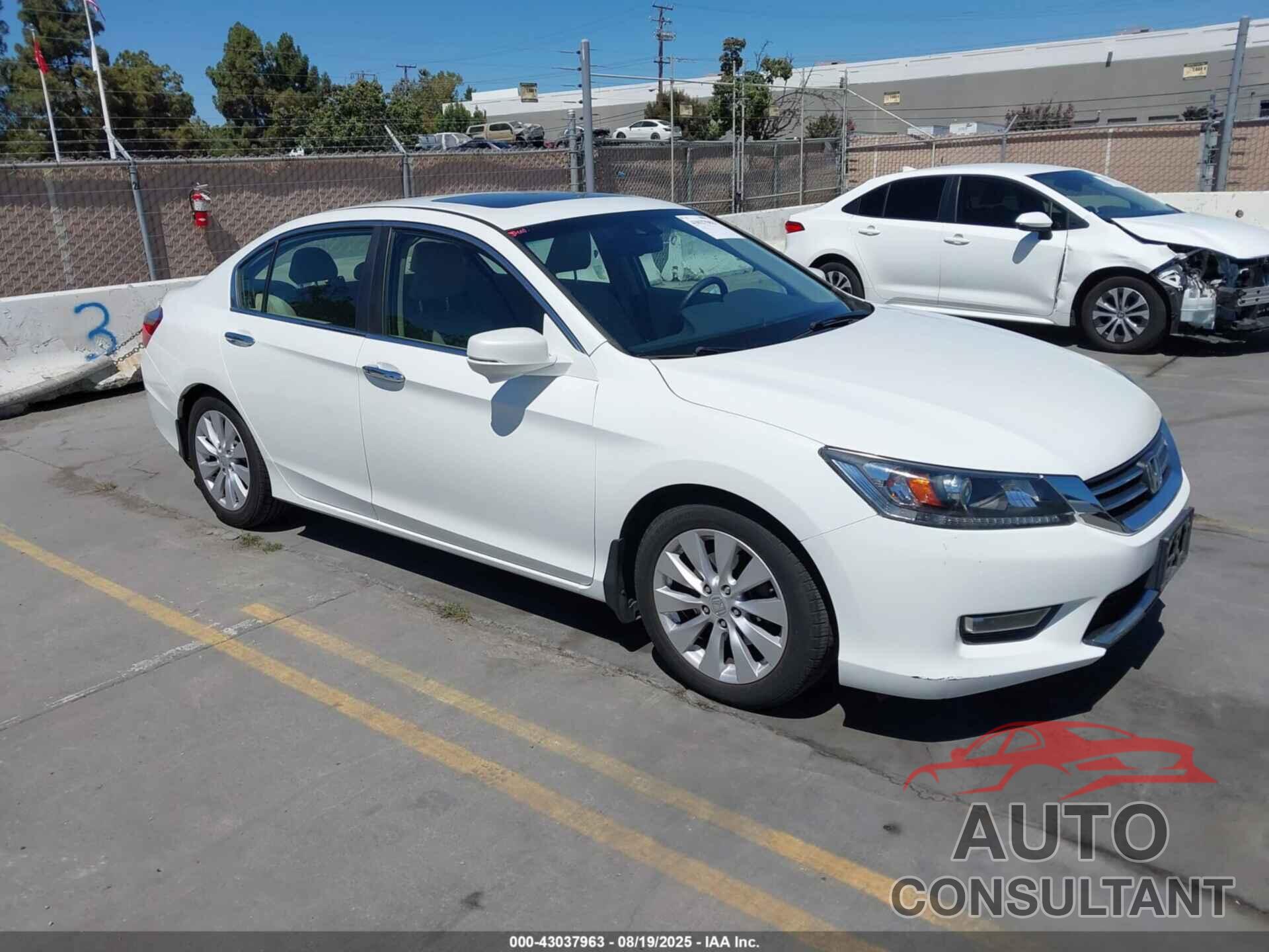 HONDA ACCORD 2013 - 1HGCR2F86DA004048