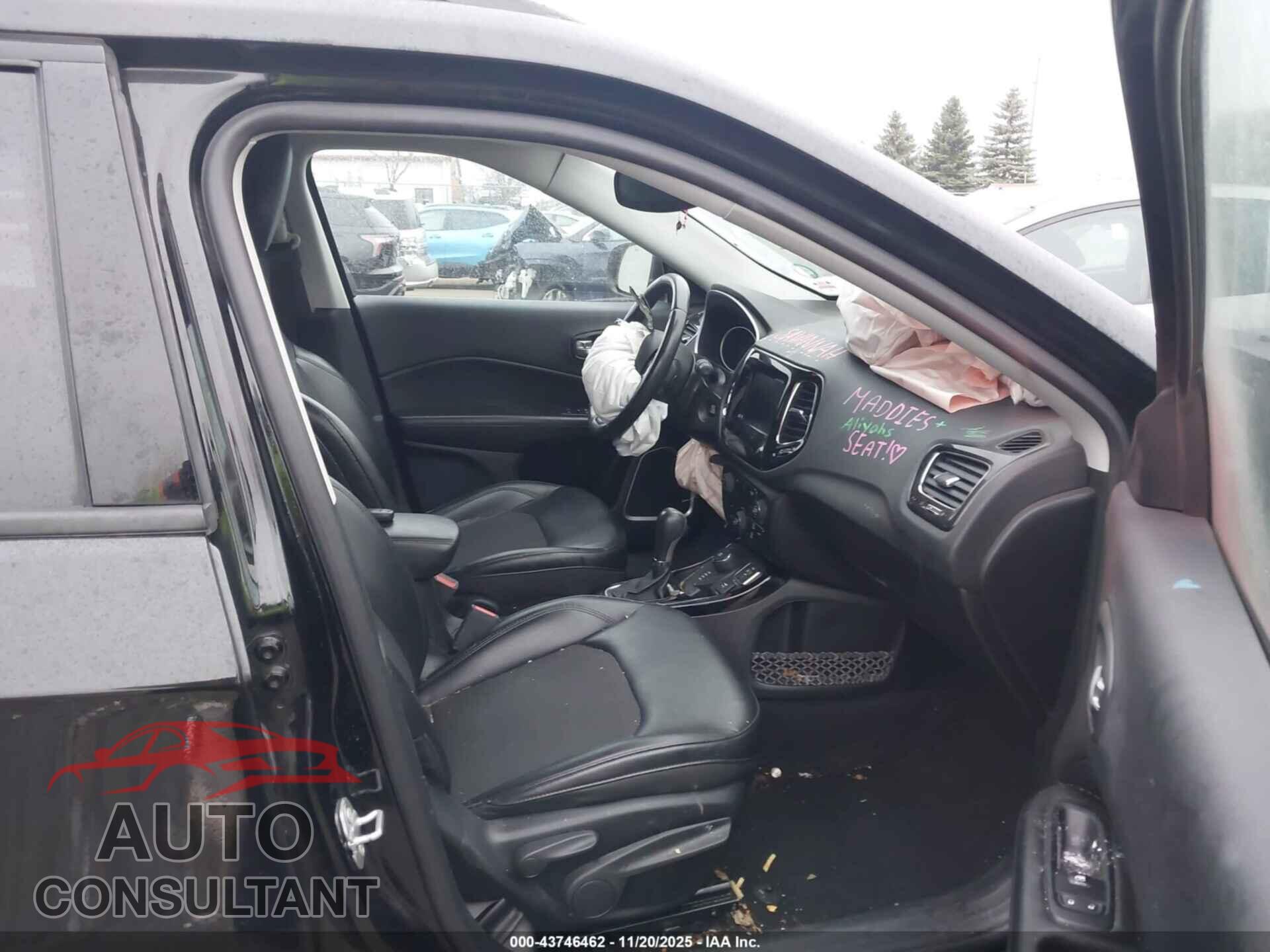 JEEP COMPASS 2018 - 3C4NJDBB0JT394757