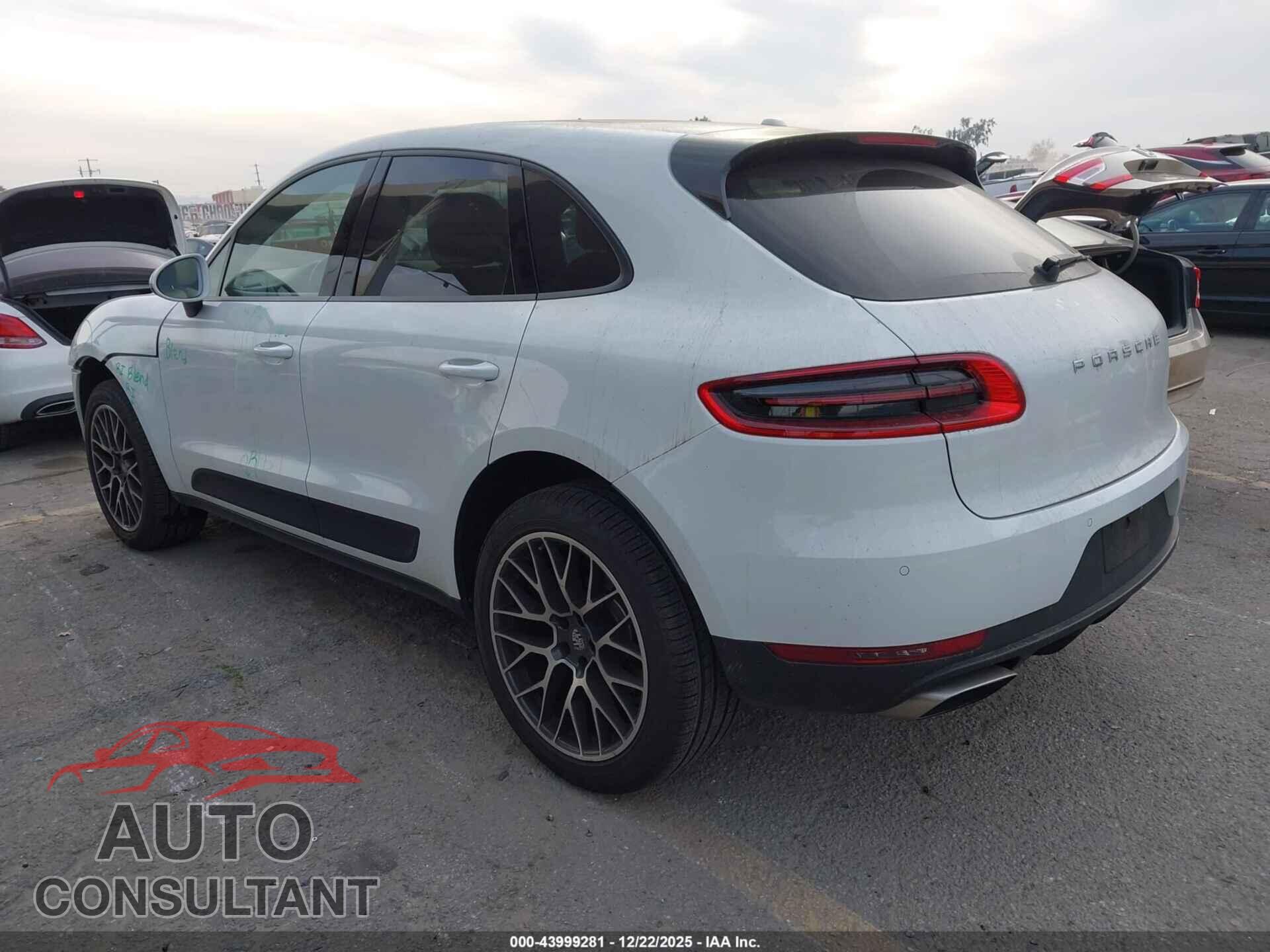 PORSCHE MACAN 2017 - WP1AA2A52HLB09303