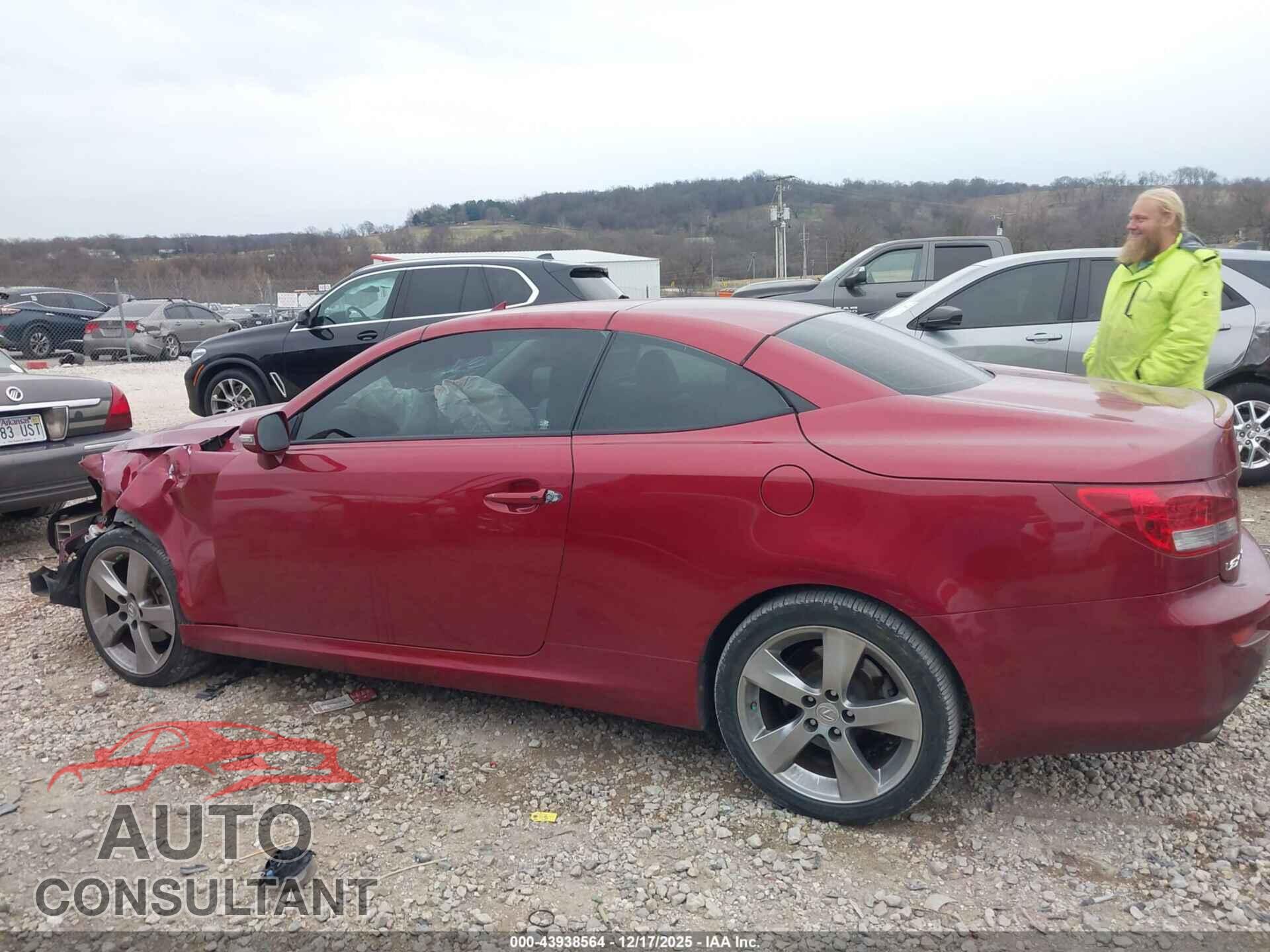 LEXUS IS 250C 2010 - JTHFF2C29A2507596