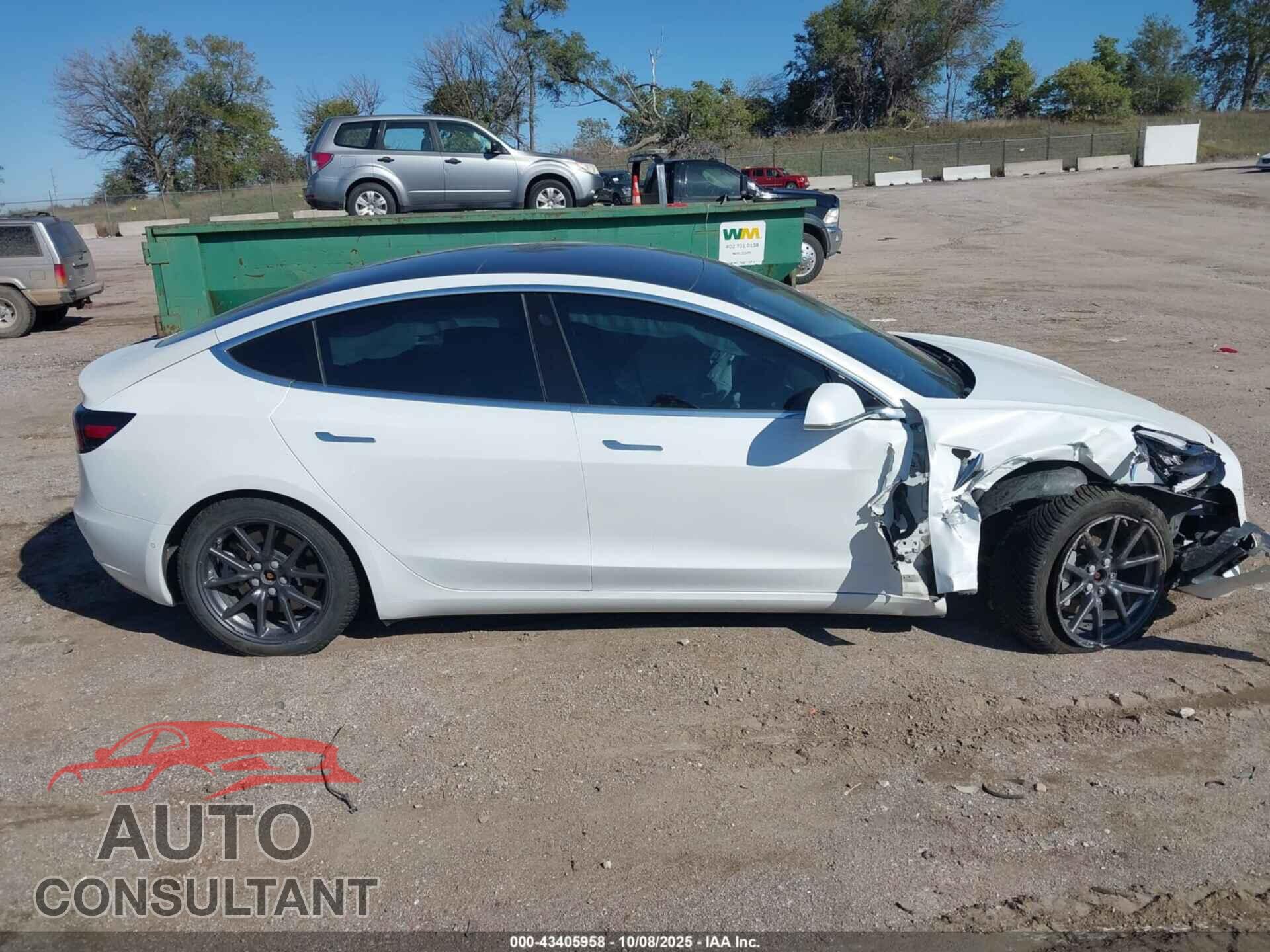 TESLA MODEL 3 2018 - 5YJ3E1EB5JF067193