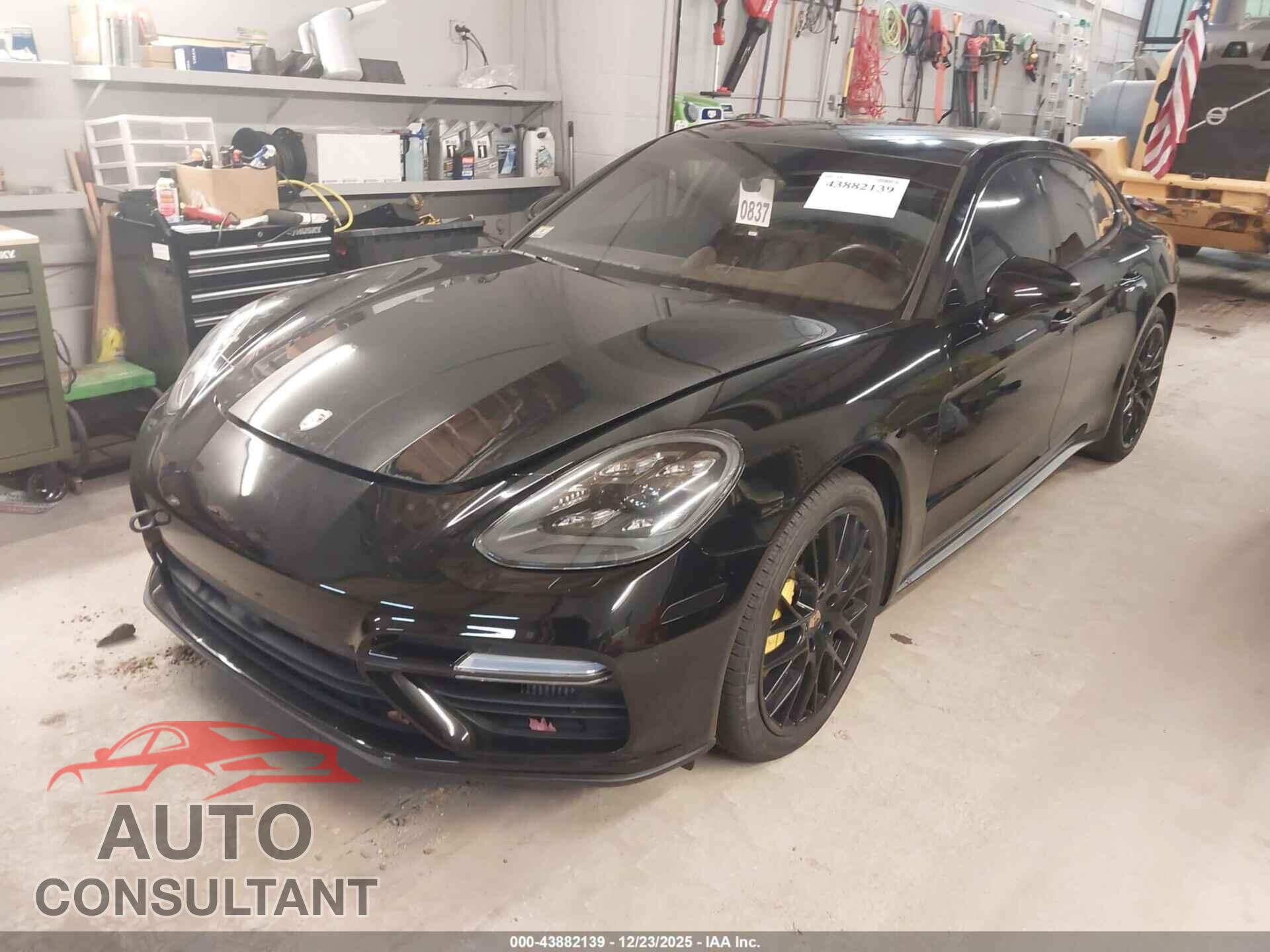 PORSCHE PANAMERA 2017 - WP0AF2A78HL151771