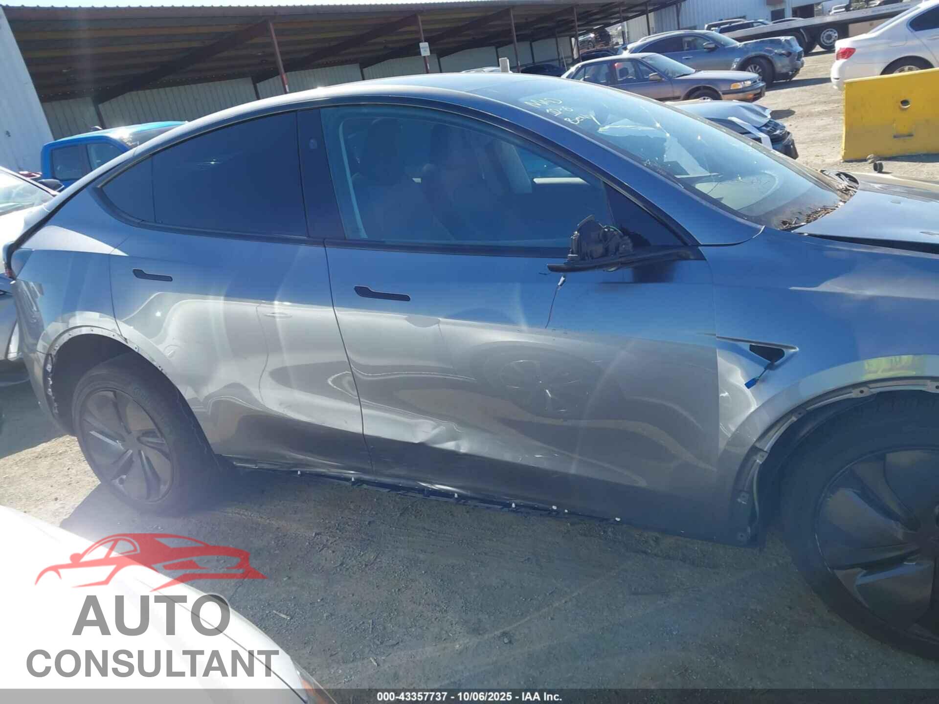 TESLA MODEL Y 2026 - 7SAYGDED2TF422250