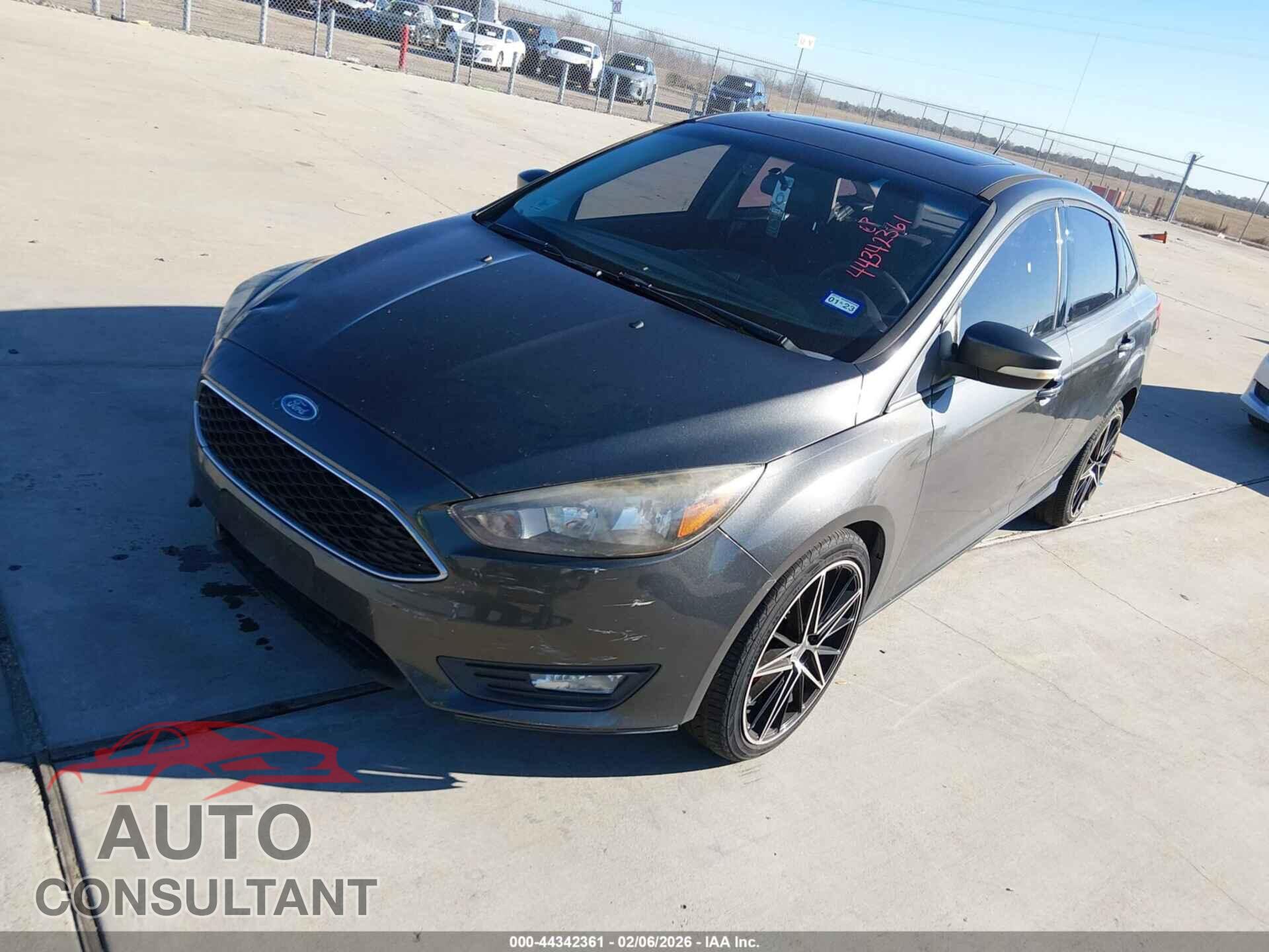 FORD FOCUS 2017 - 1FADP3H2XHL270826