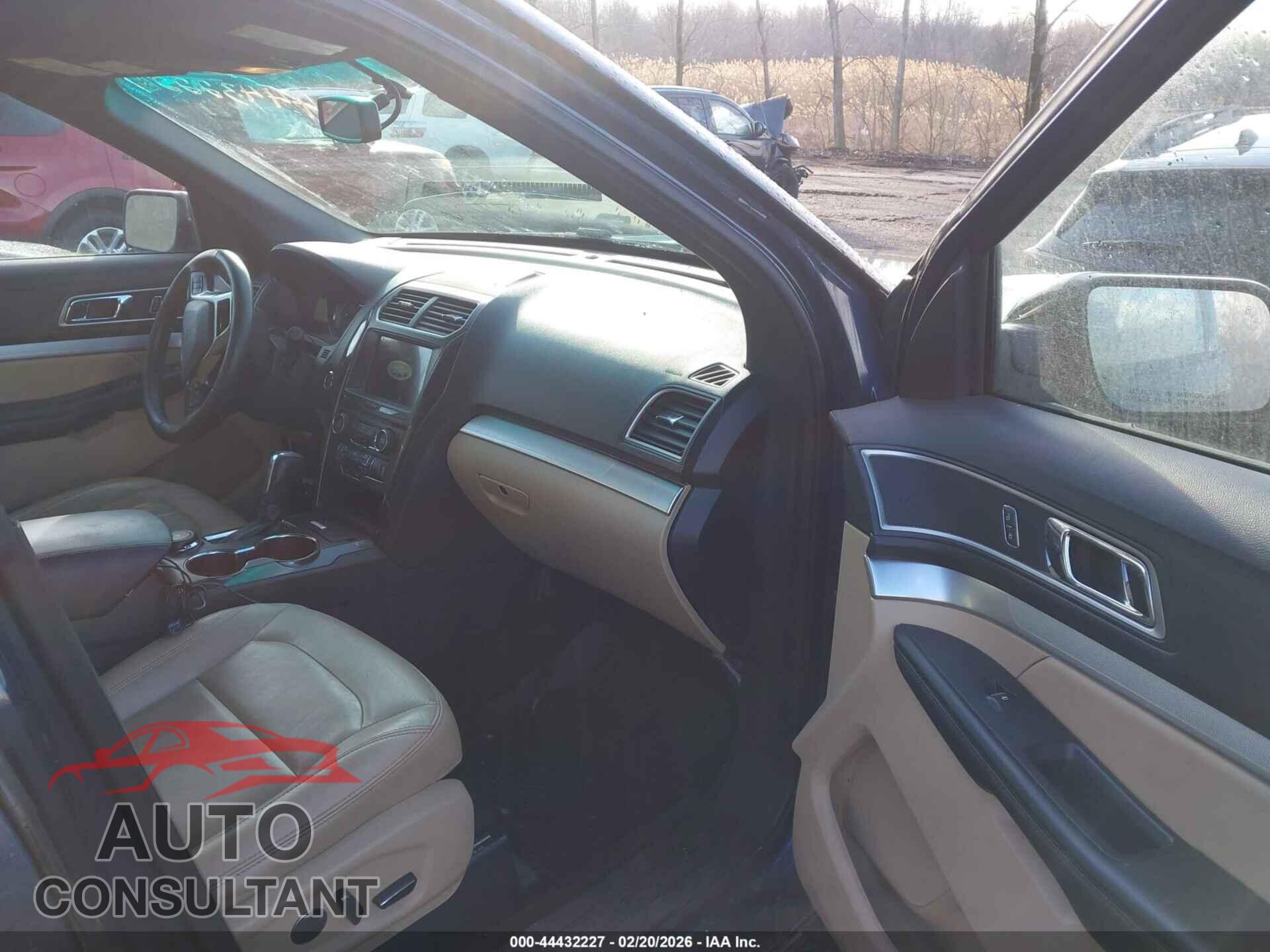 FORD EXPLORER 2017 - 1FM5K8D82HGB29211