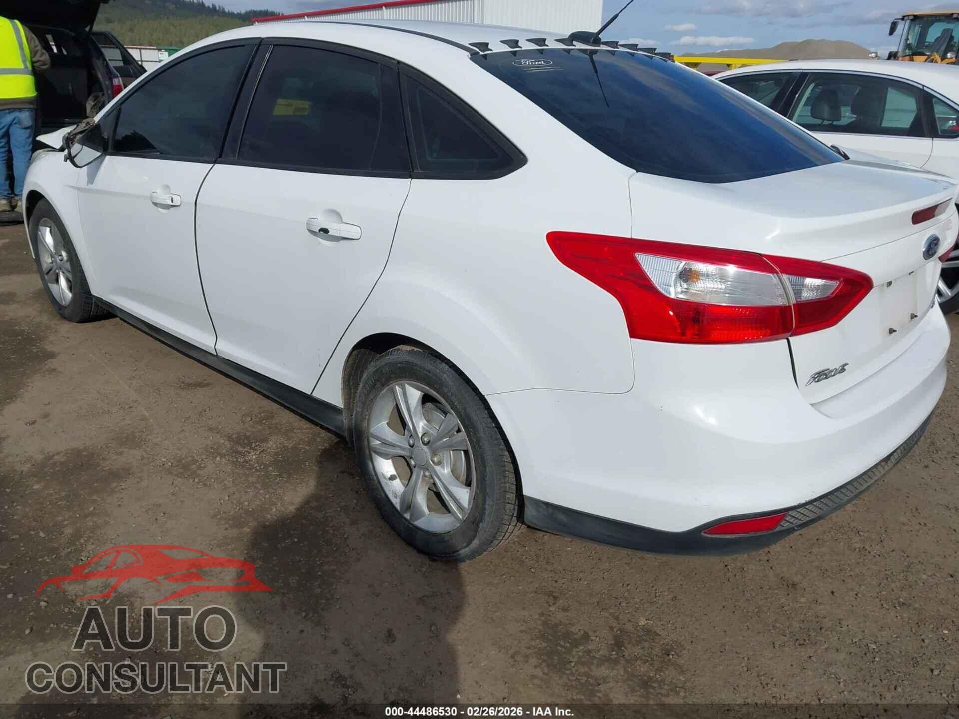 FORD FOCUS 2013 - 1FADP3F28DL337923