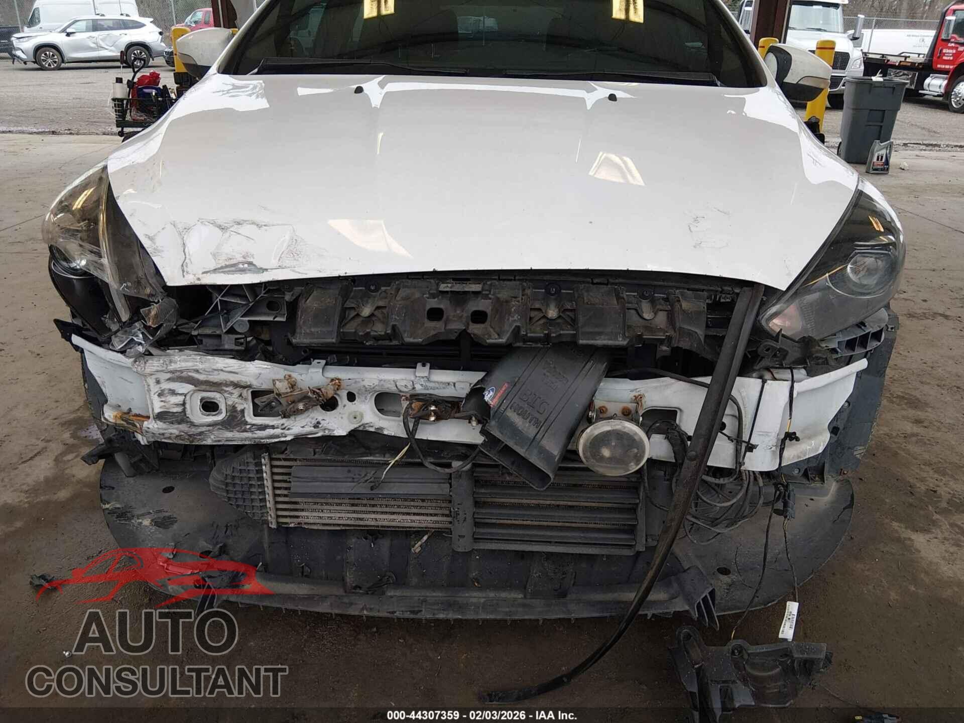 FORD FOCUS ST 2018 - 1FADP3L97JL283009