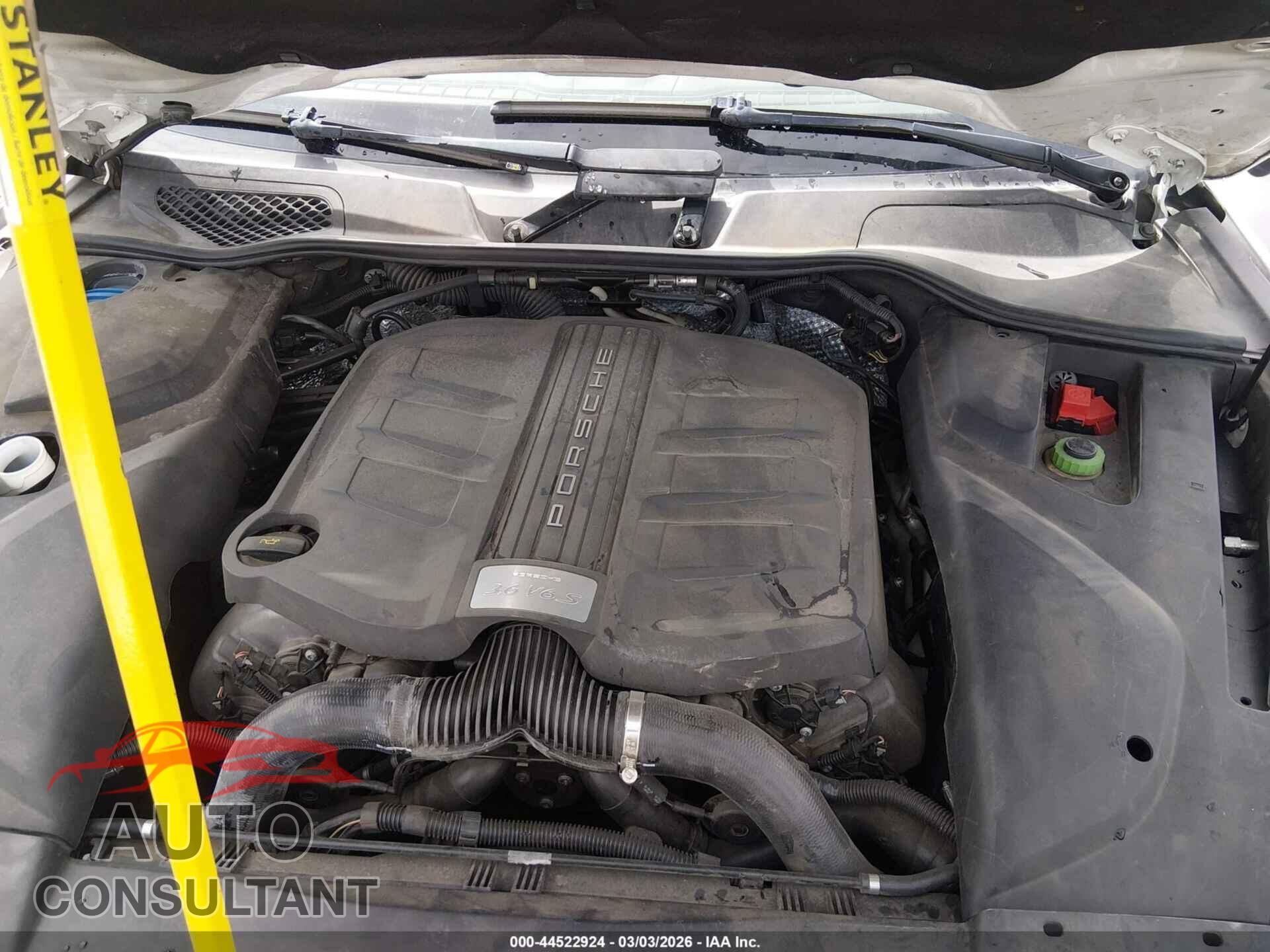 PORSCHE CAYENNE 2016 - WP1AB2A28GLA96350
