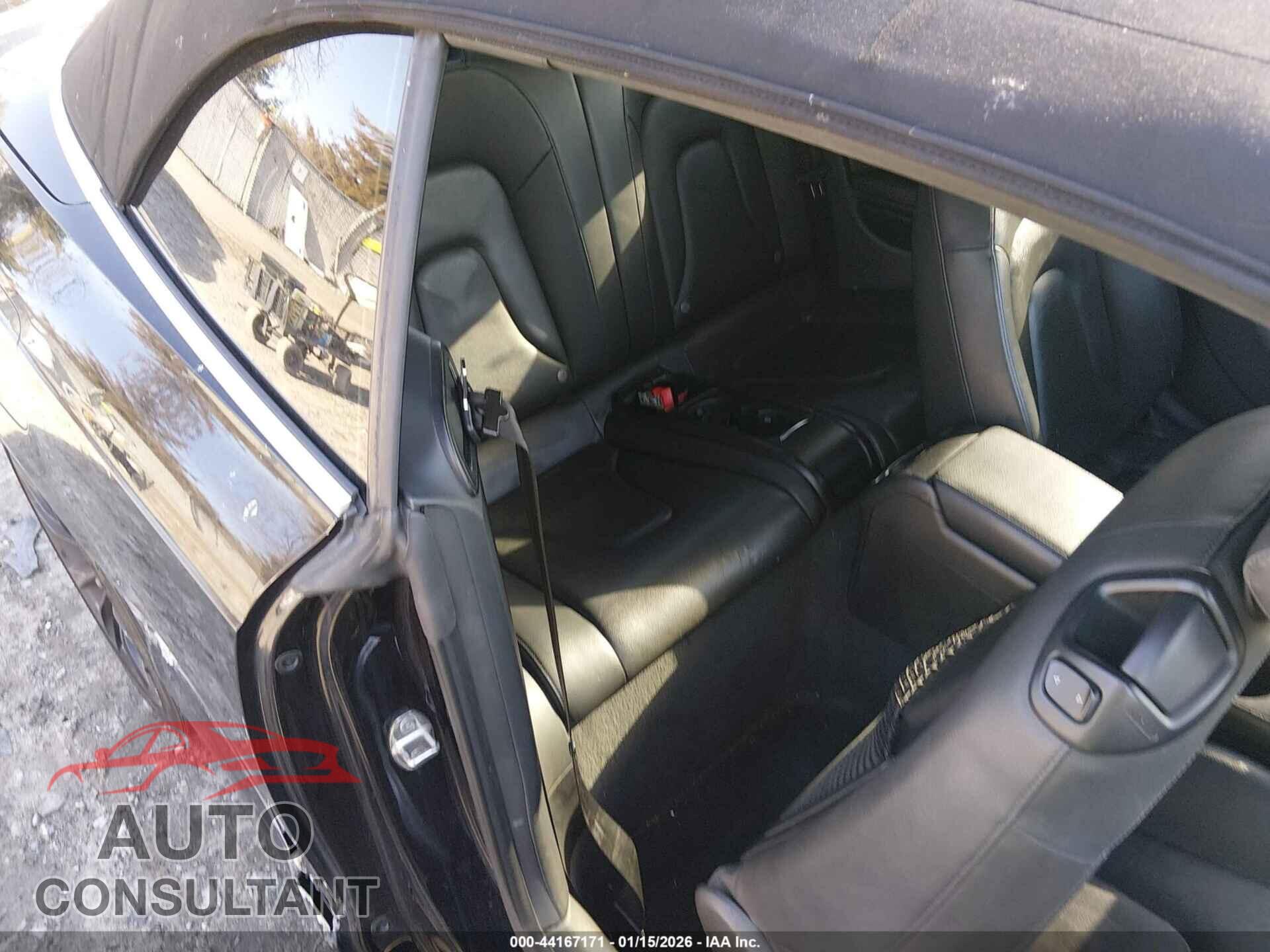 AUDI A5 2013 - WAULFAFH0DN001217