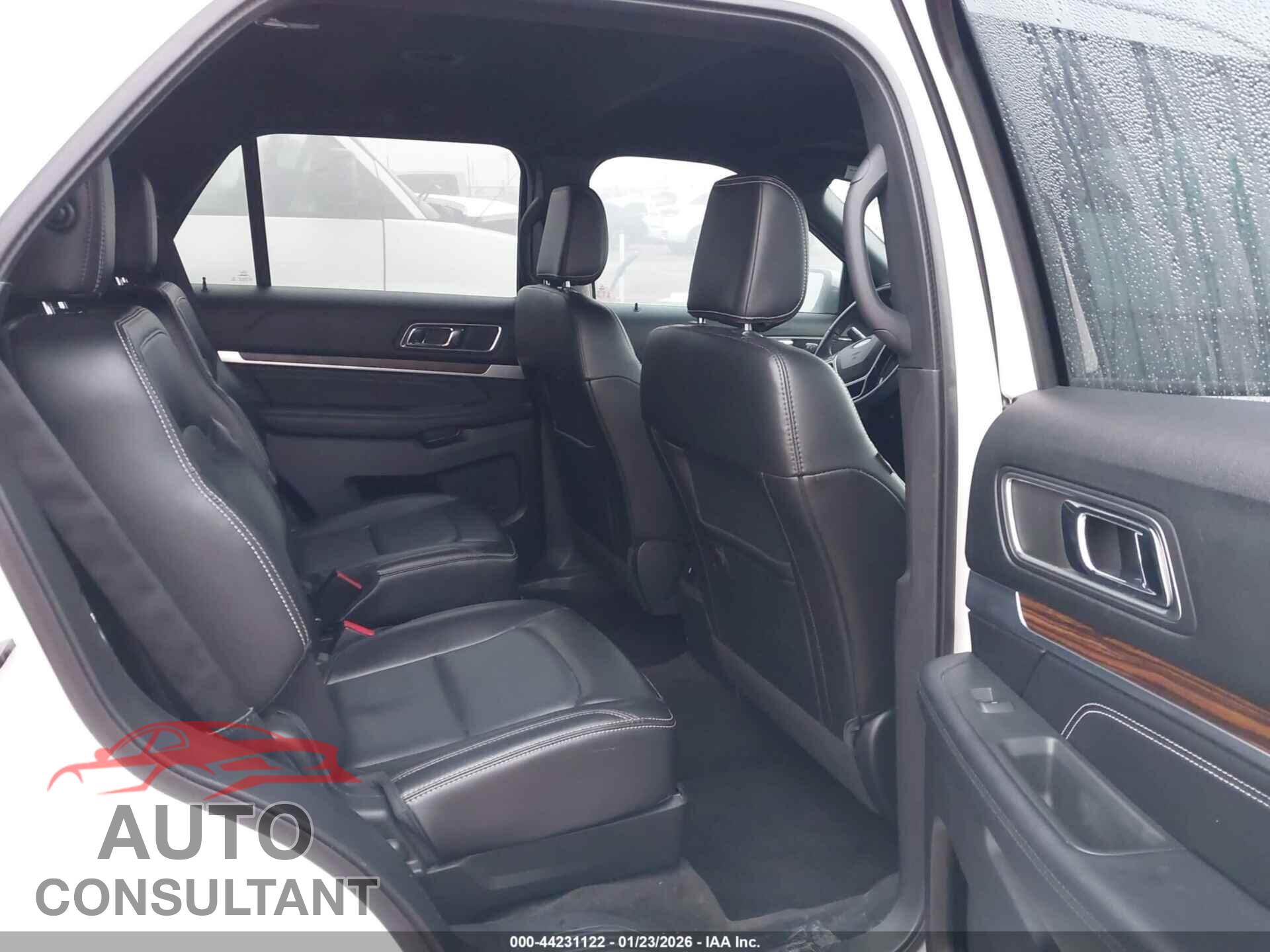 FORD EXPLORER 2018 - 1FM5K8F86JGB43633