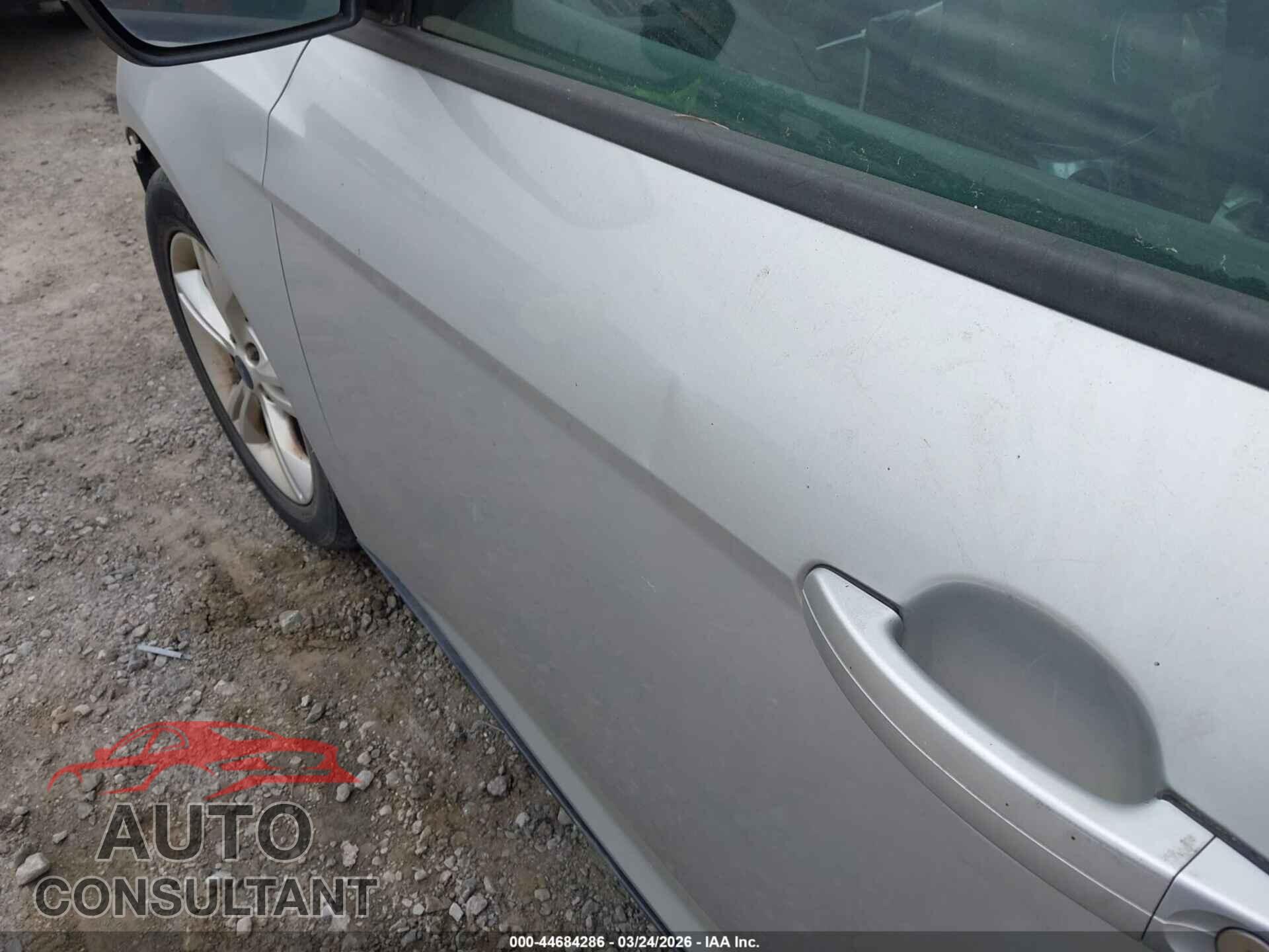 FORD FOCUS 2014 - 1FADP3F2XEL232964