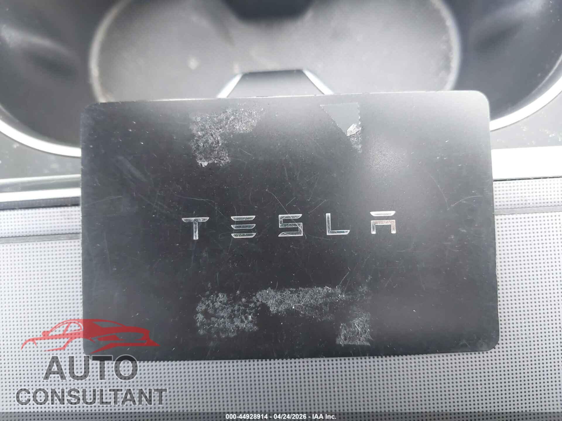 TESLA MODEL Y 2026 - 7SAYGDED1TA664458