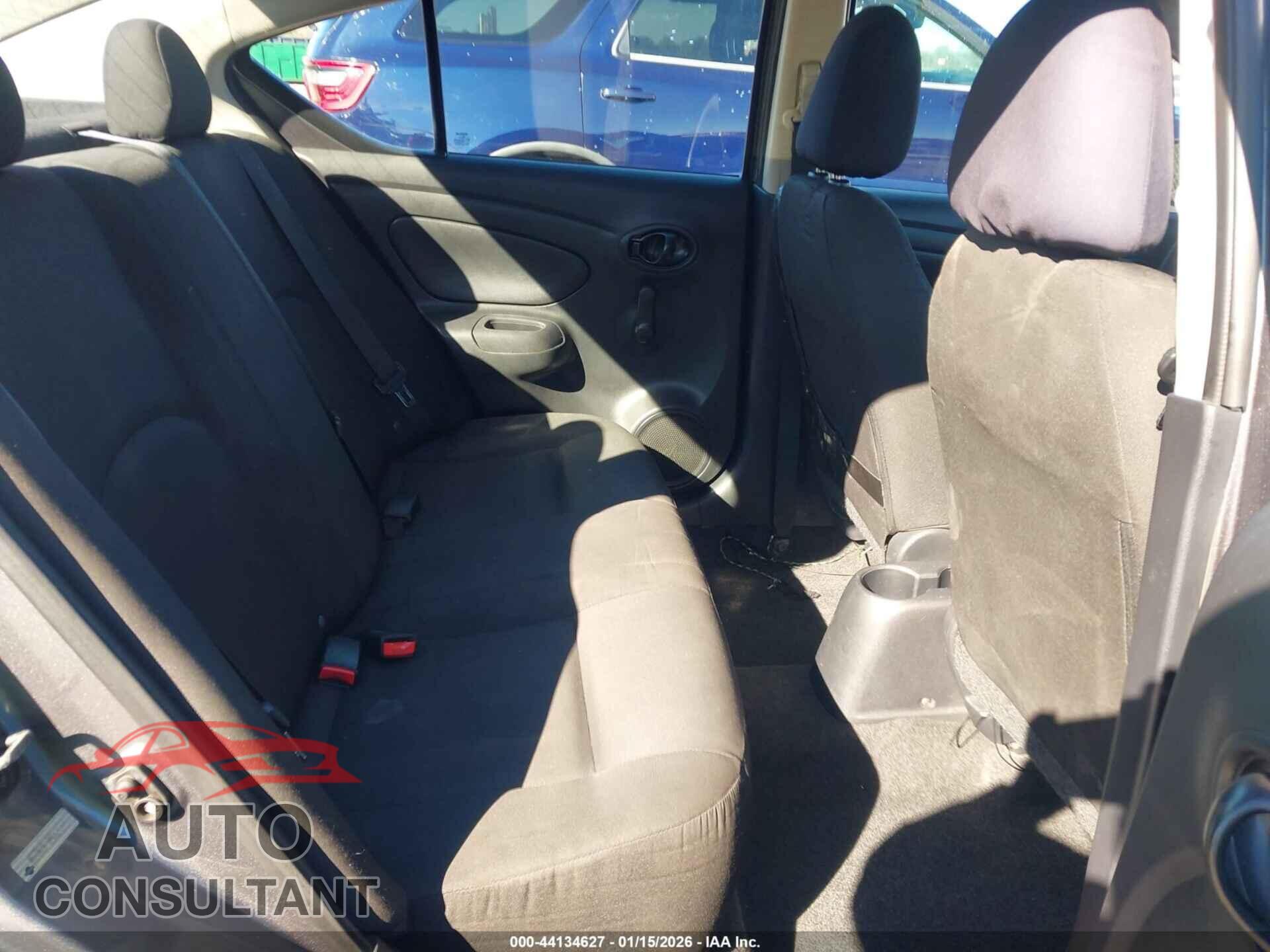 NISSAN VERSA 2019 - 3N1CN7AP3KL820746