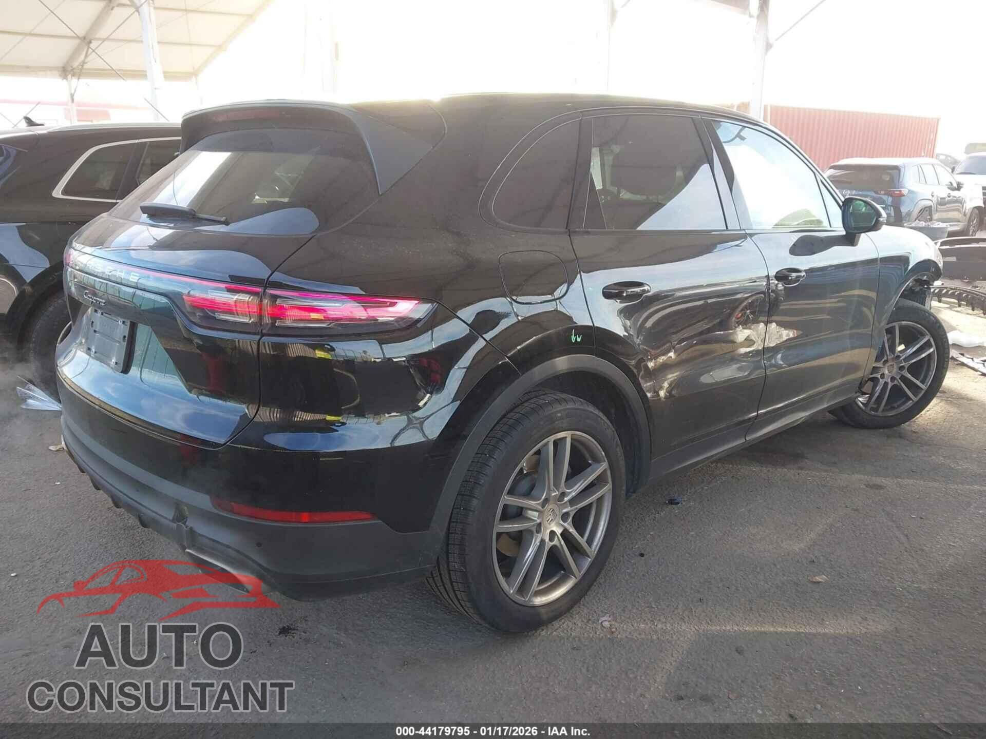 PORSCHE CAYENNE 2019 - WP1AA2AY1KDA12573