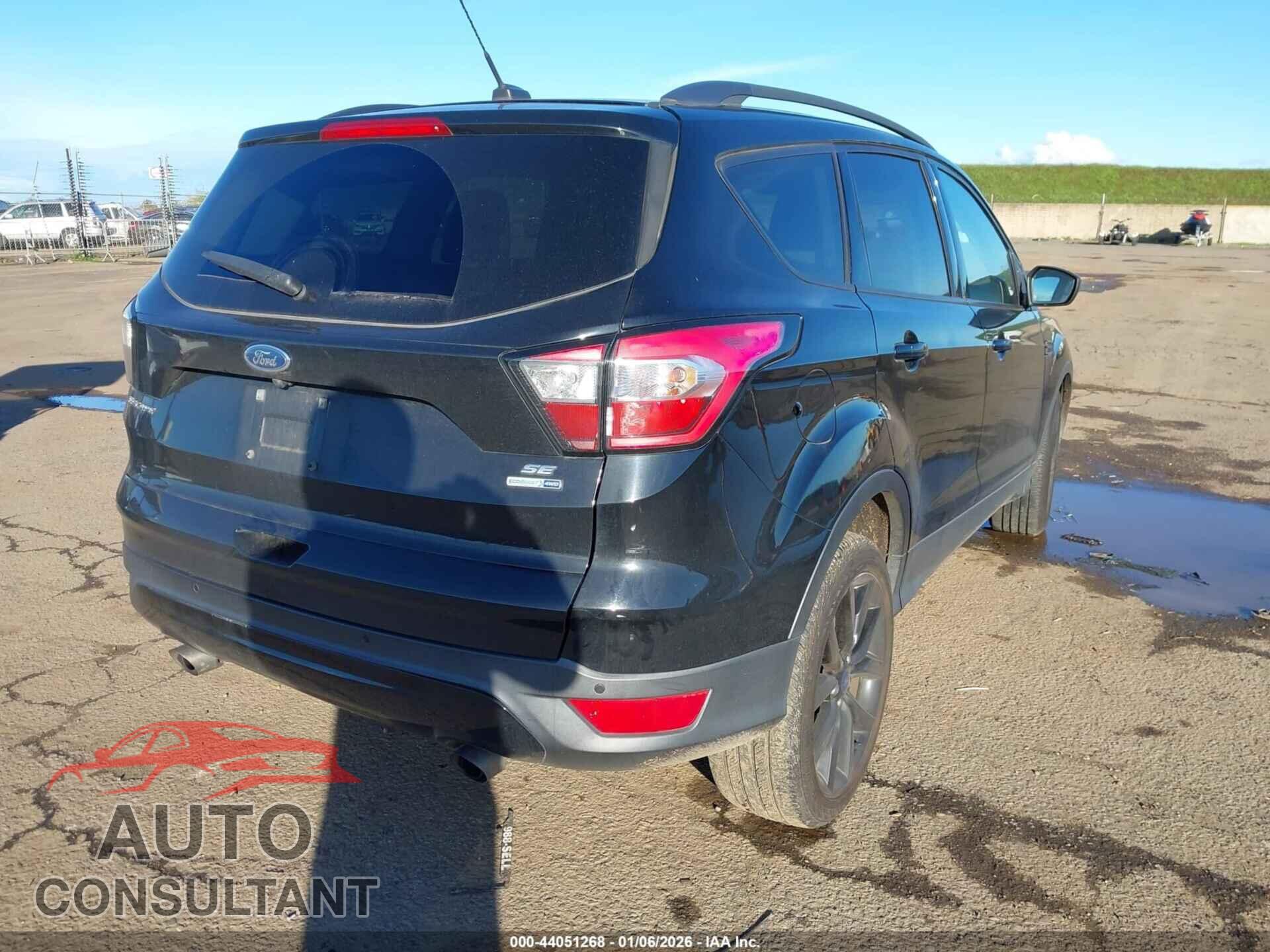 FORD ESCAPE 2017 - 1FMCU9G99HUB45189