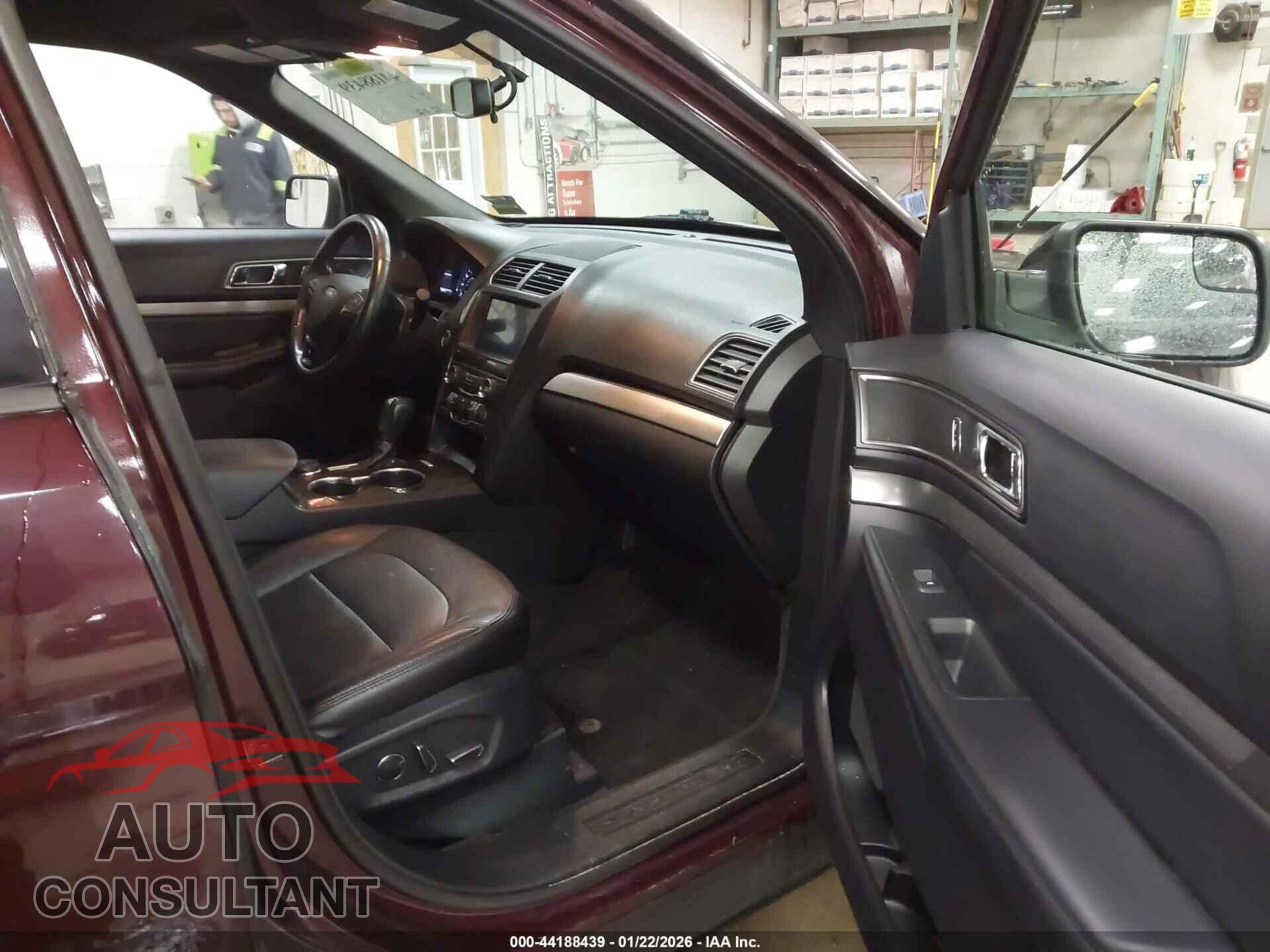 FORD EXPLORER 2018 - 1FM5K8DH5JGB50737