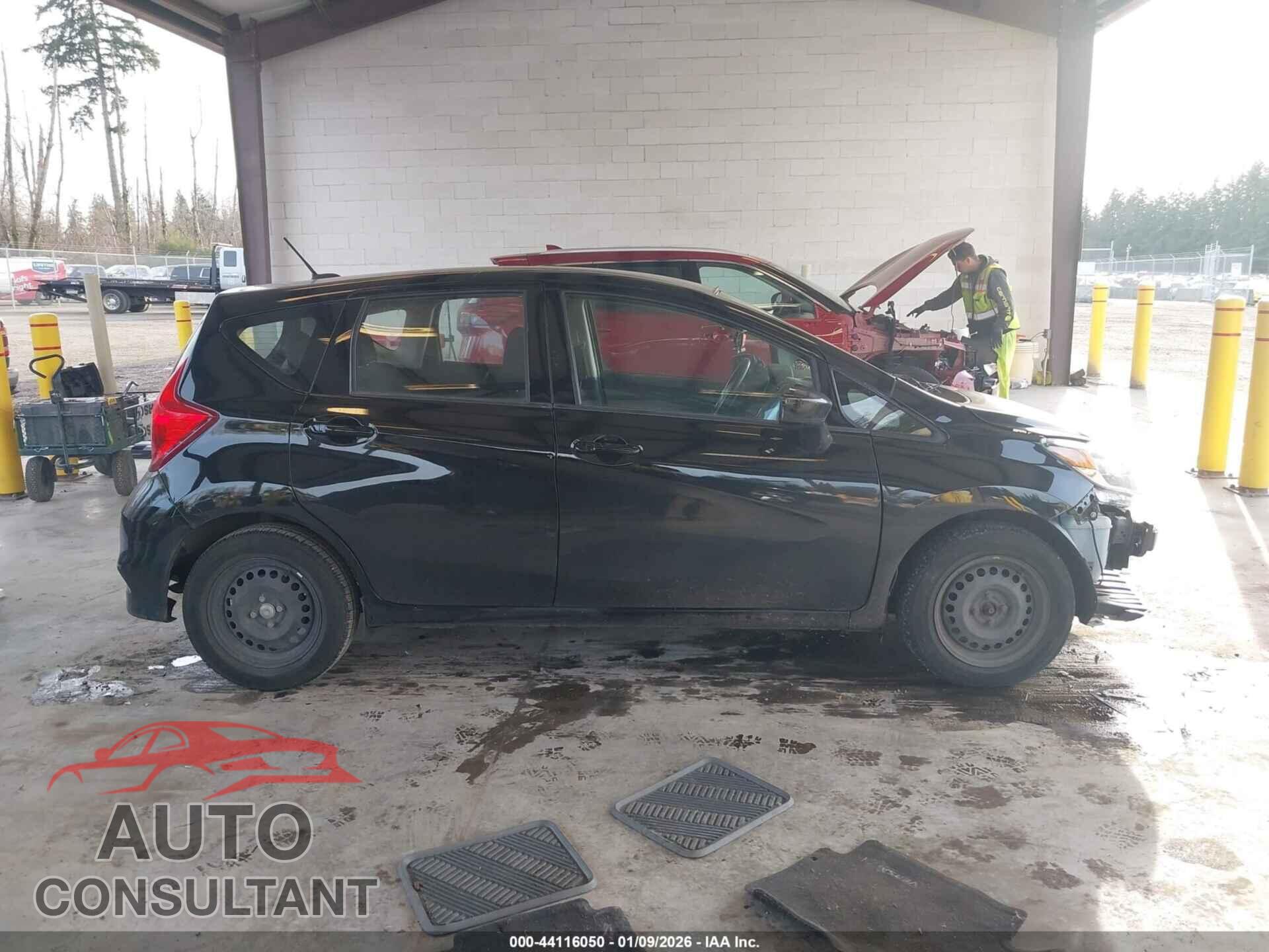 NISSAN VERSA NOTE 2017 - 3N1CE2CP4HL353359