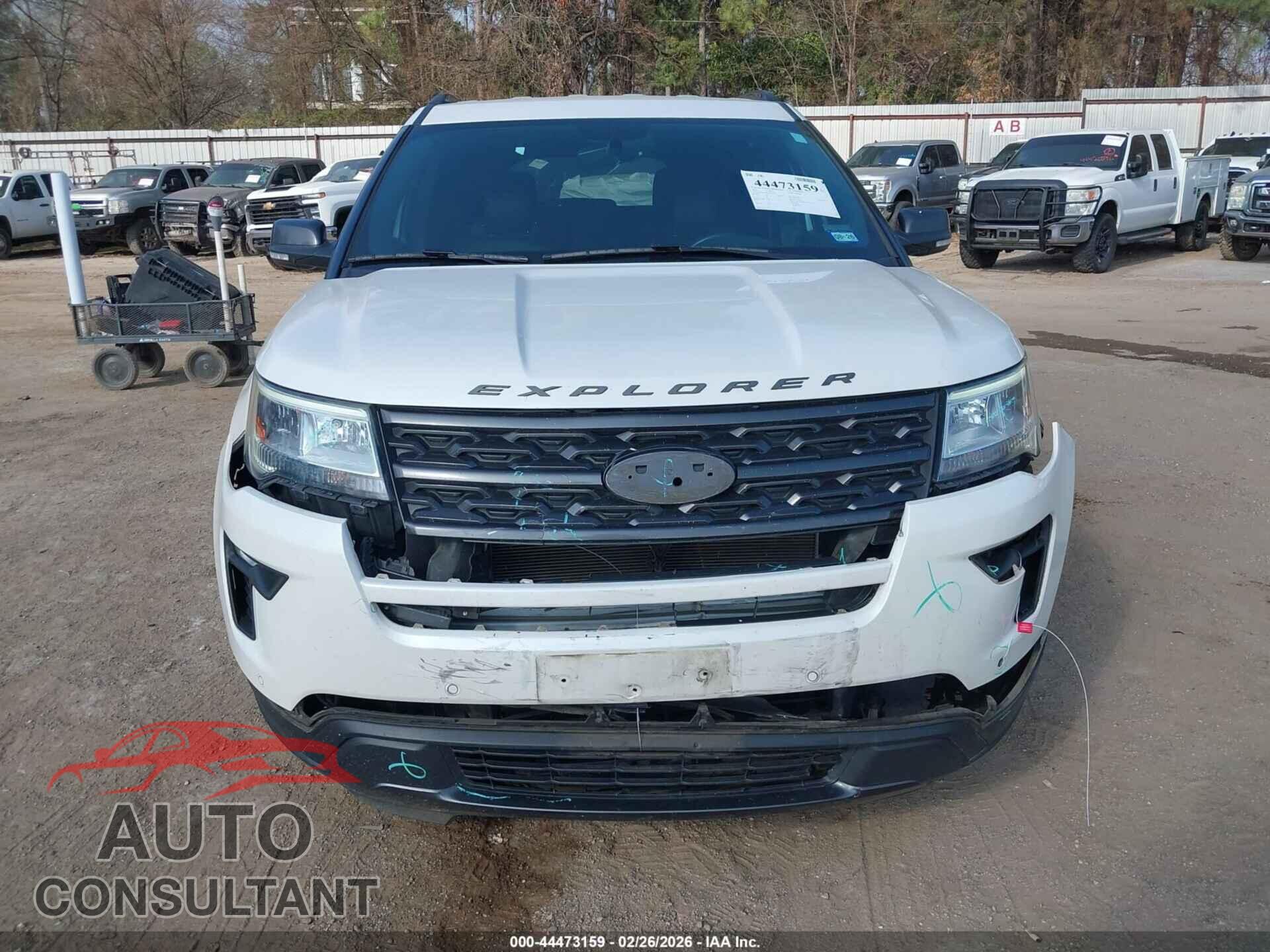 FORD EXPLORER 2018 - 1FM5K7D8XJGB78236