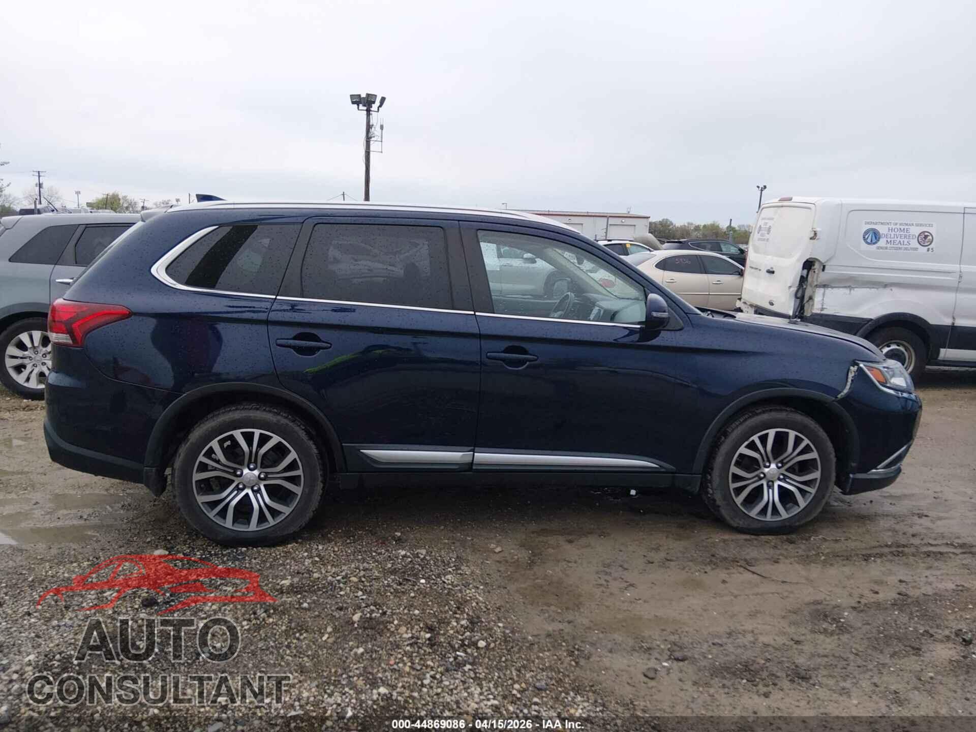 MITSUBISHI OUTLANDER 2017 - JA4AZ3A36HZ030142